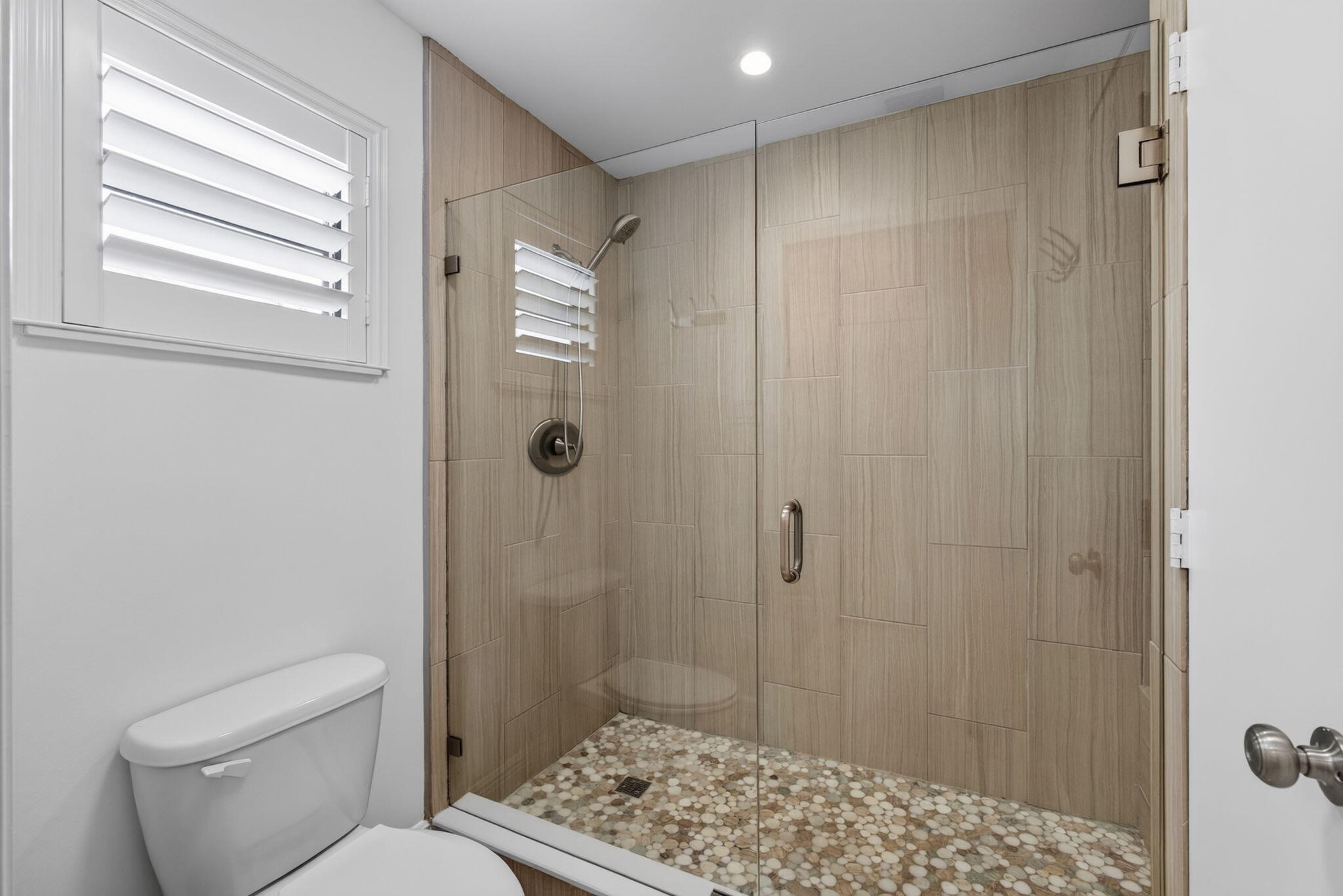 EASTPOINTE COUNTRY CLUB 6 - Residential
