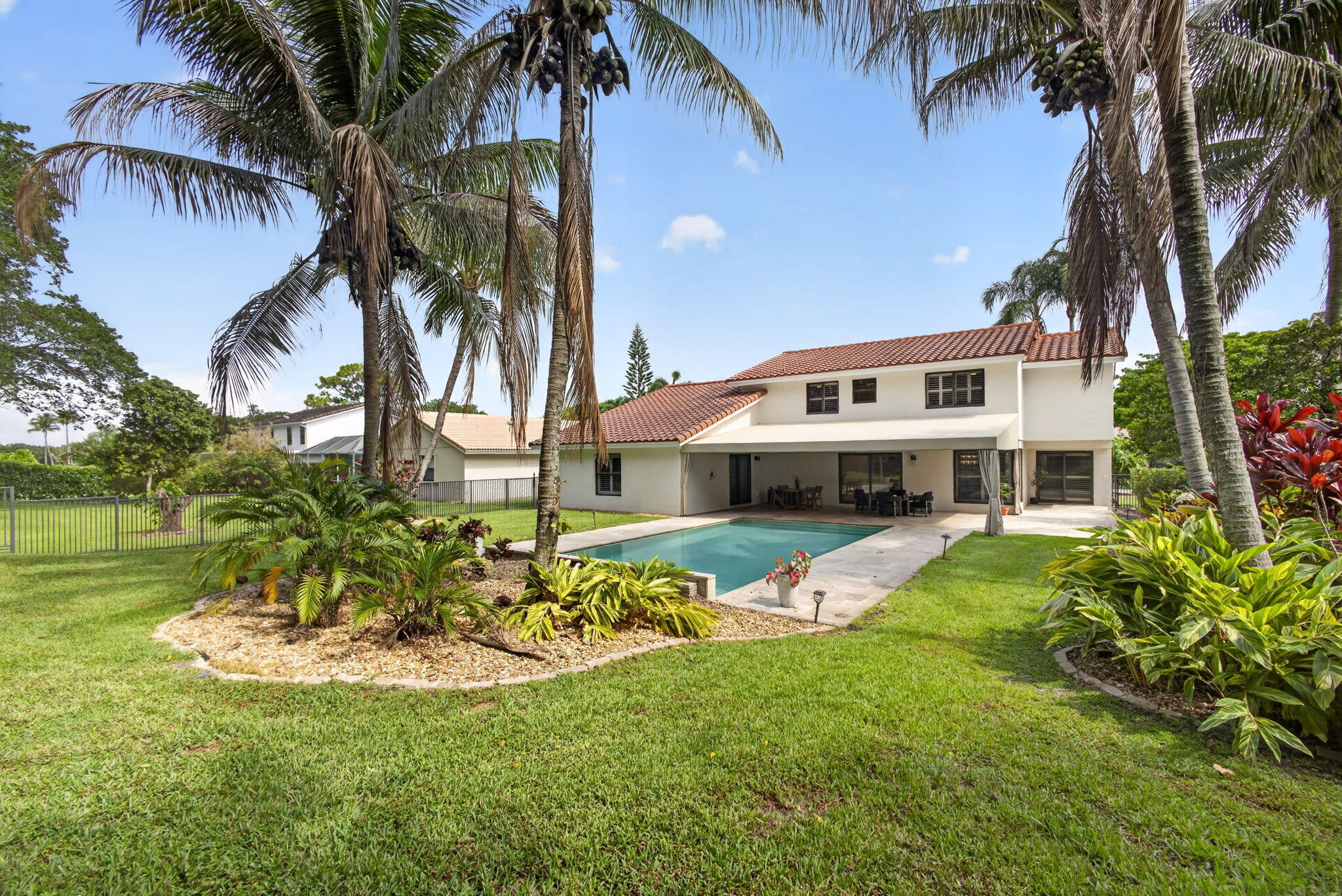 EASTPOINTE COUNTRY CLUB 6 - Residential