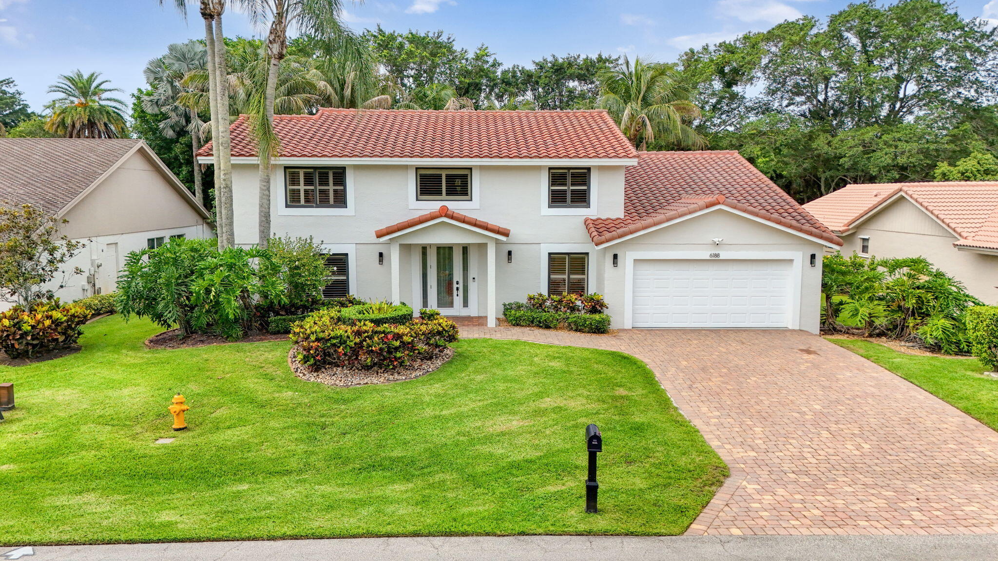 EASTPOINTE COUNTRY CLUB 6 - Residential