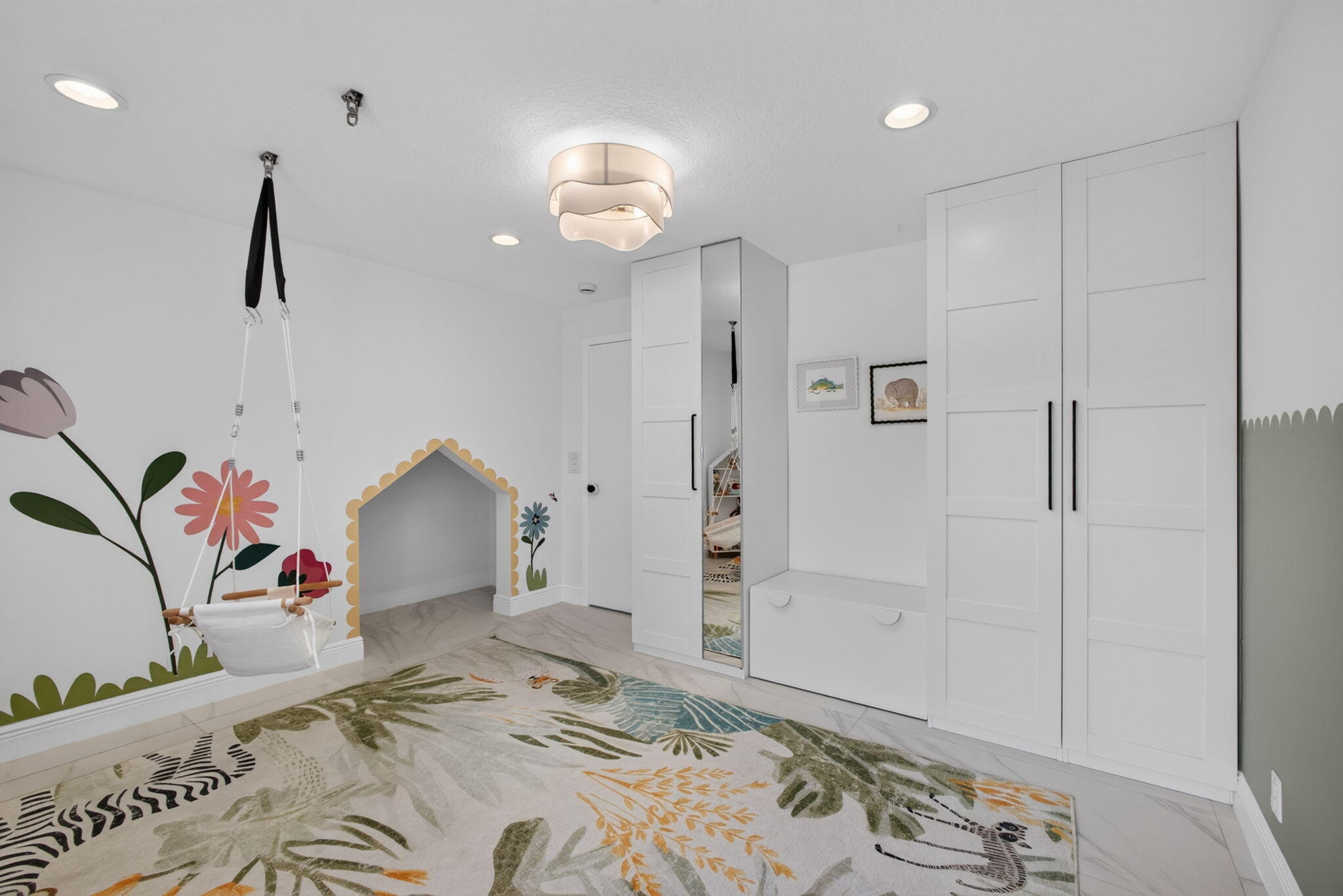 EASTPOINTE COUNTRY CLUB 6 - Residential