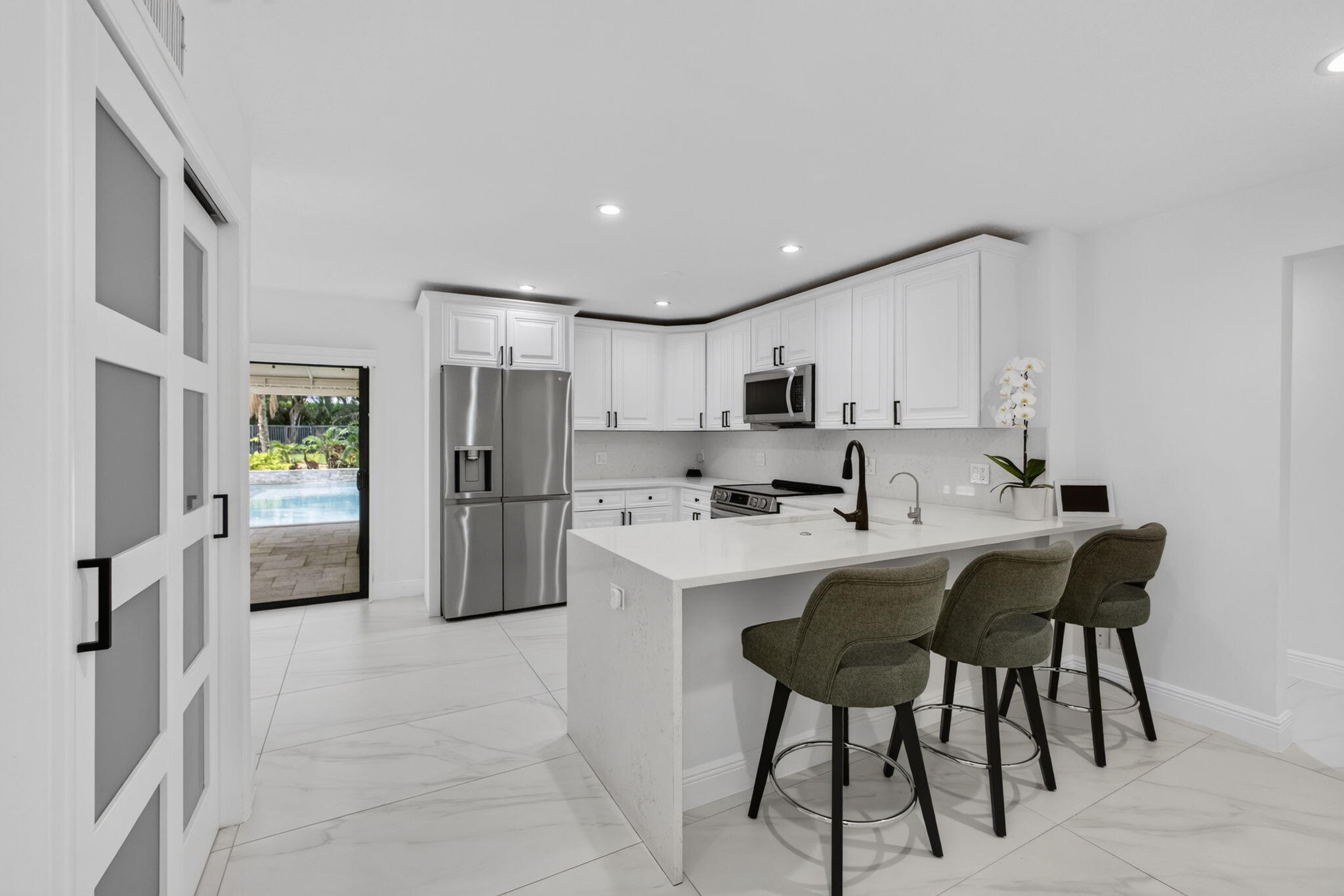 EASTPOINTE COUNTRY CLUB 6 - Residential