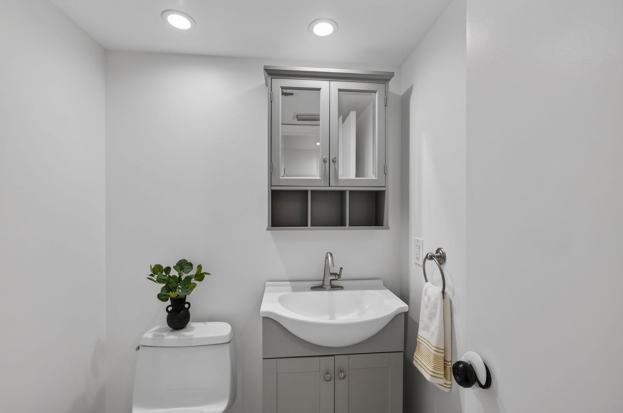 EASTPOINTE COUNTRY CLUB 6 - Residential