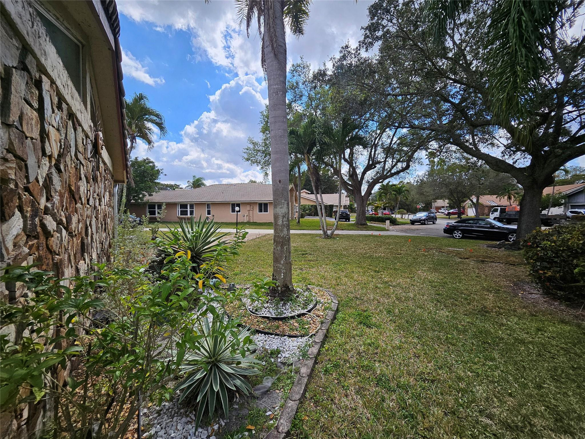 CYPRESS GLEN - Residential