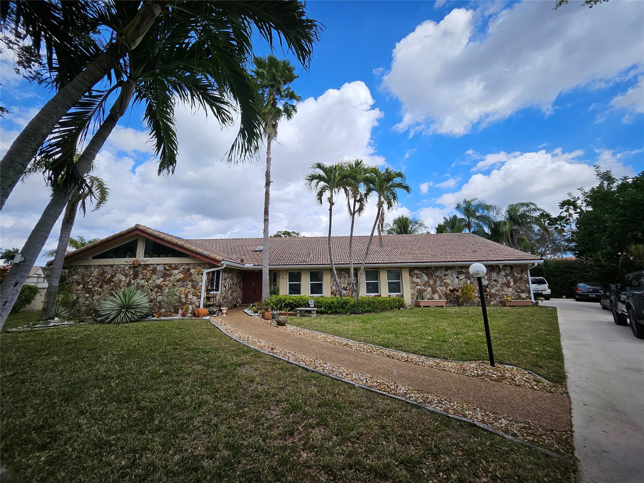 CYPRESS GLEN - Residential