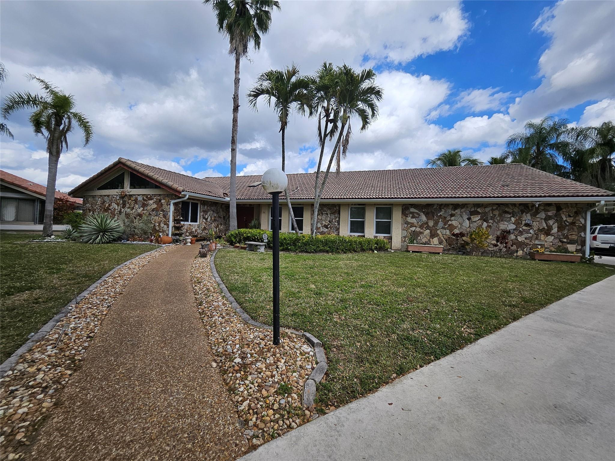 CYPRESS GLEN - Residential