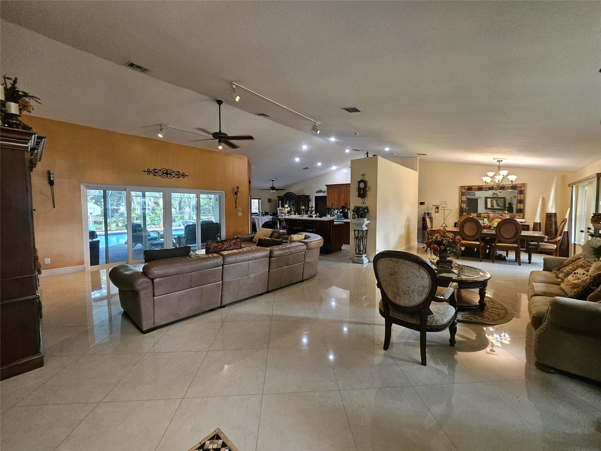 CYPRESS GLEN - Residential