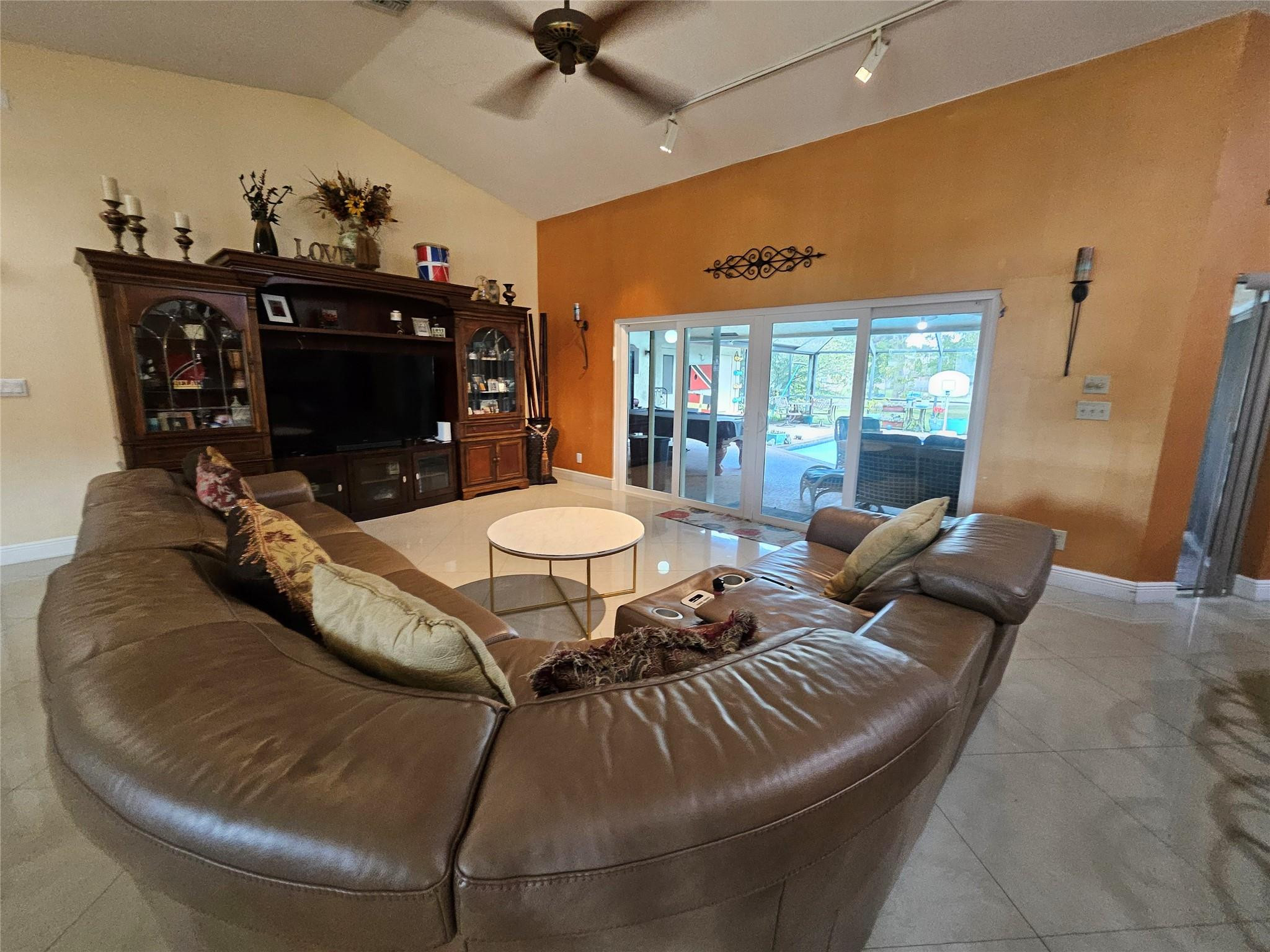 CYPRESS GLEN - Residential