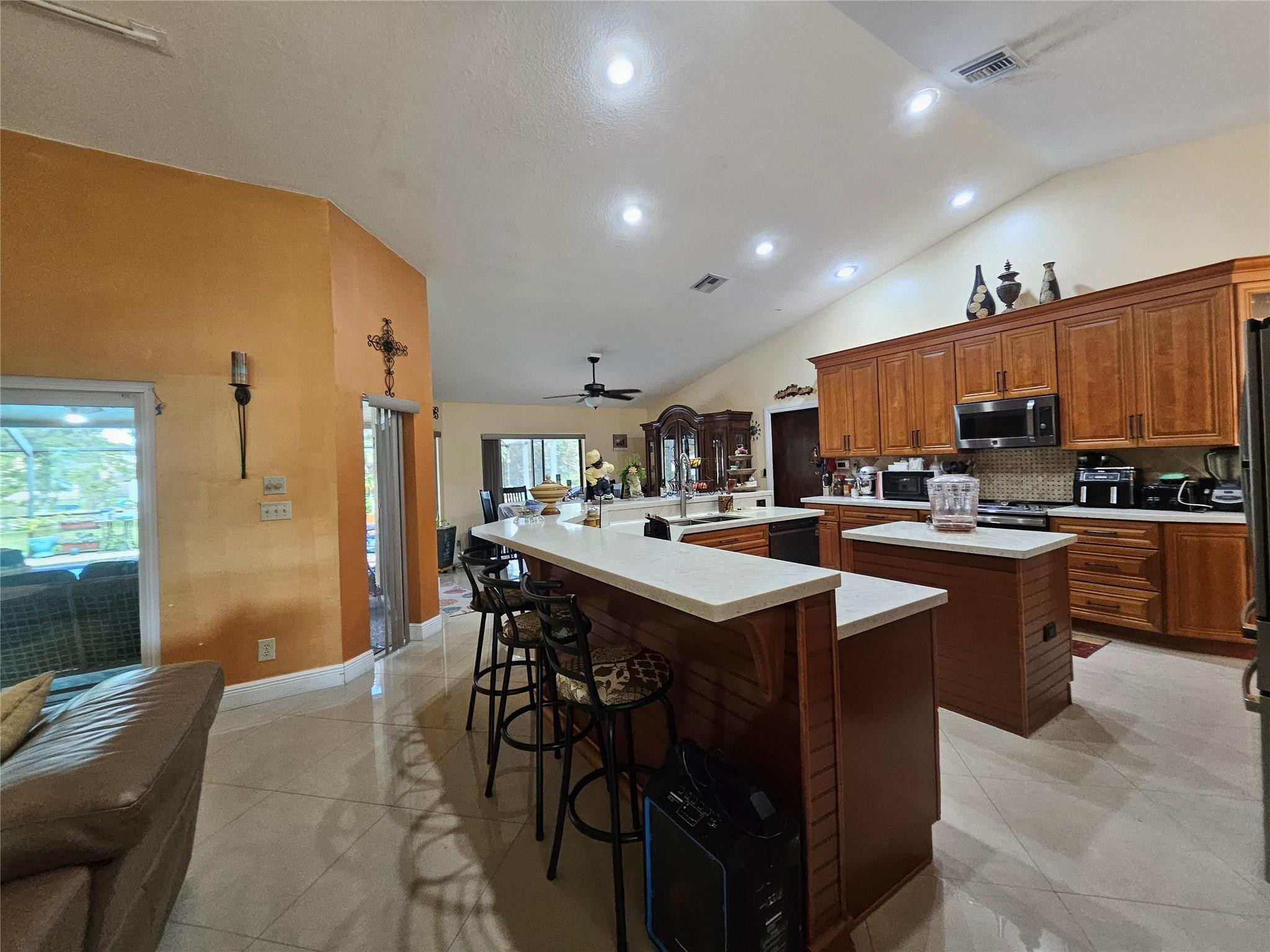 CYPRESS GLEN - Residential