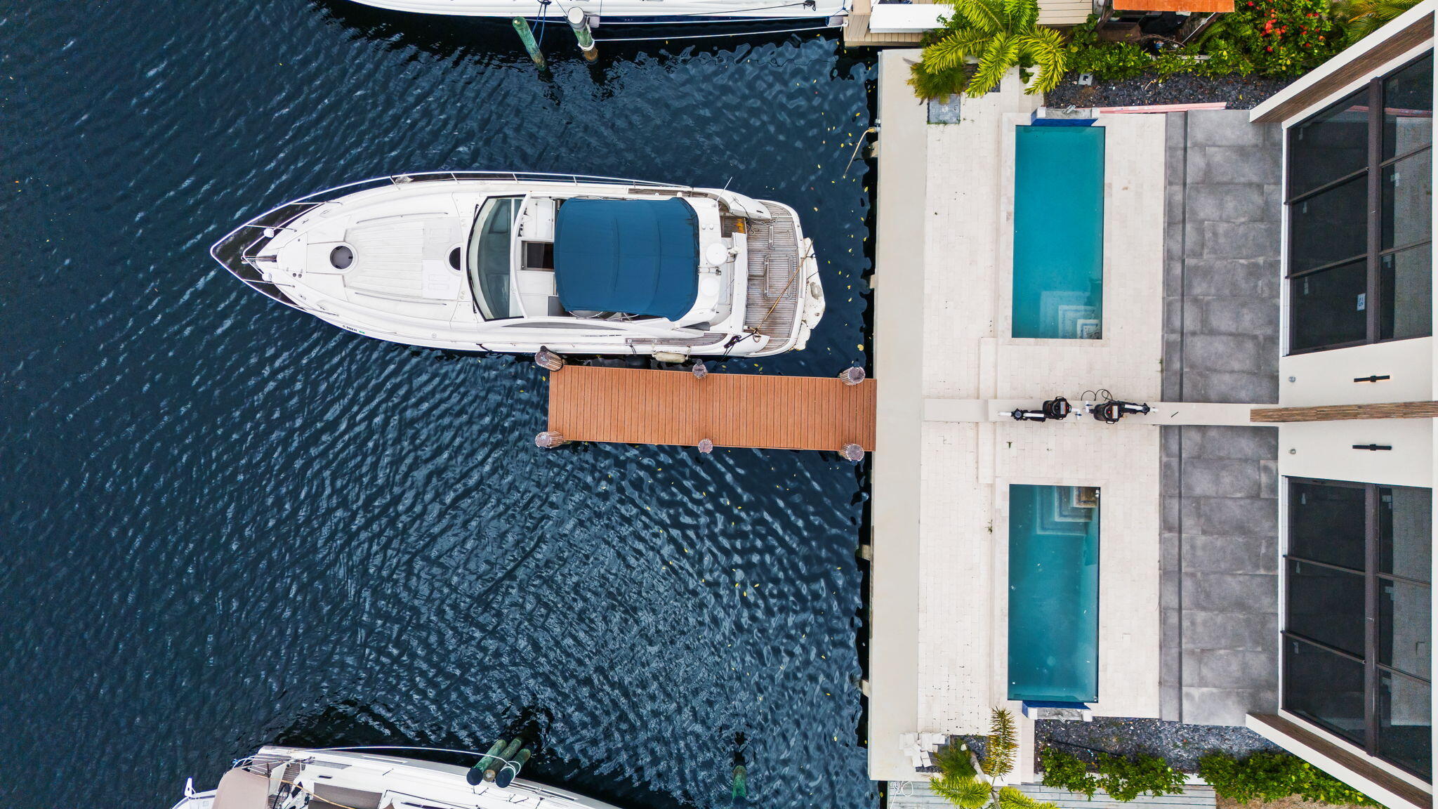 VICTORIA ISLES - Residential