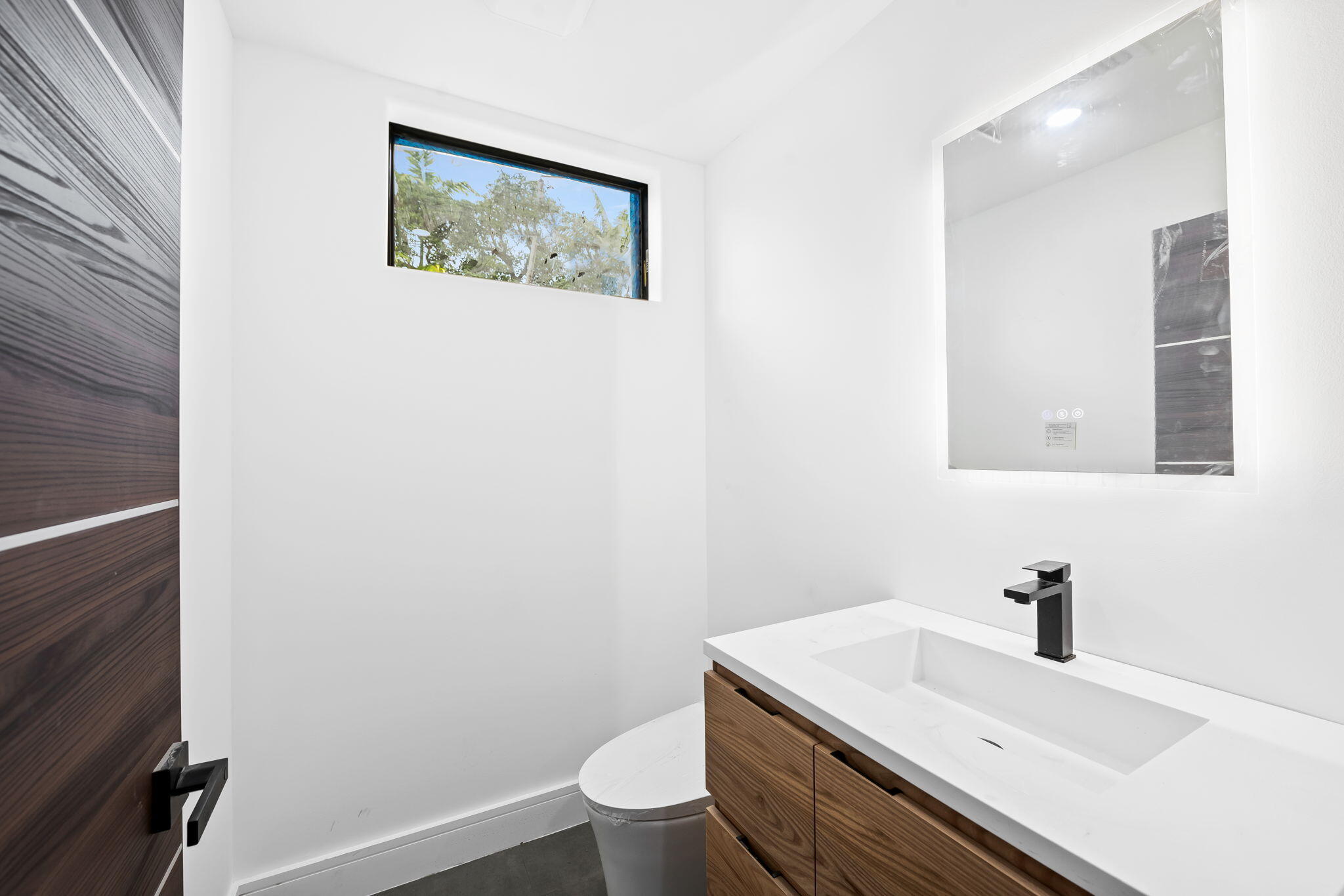 VICTORIA ISLES - Residential