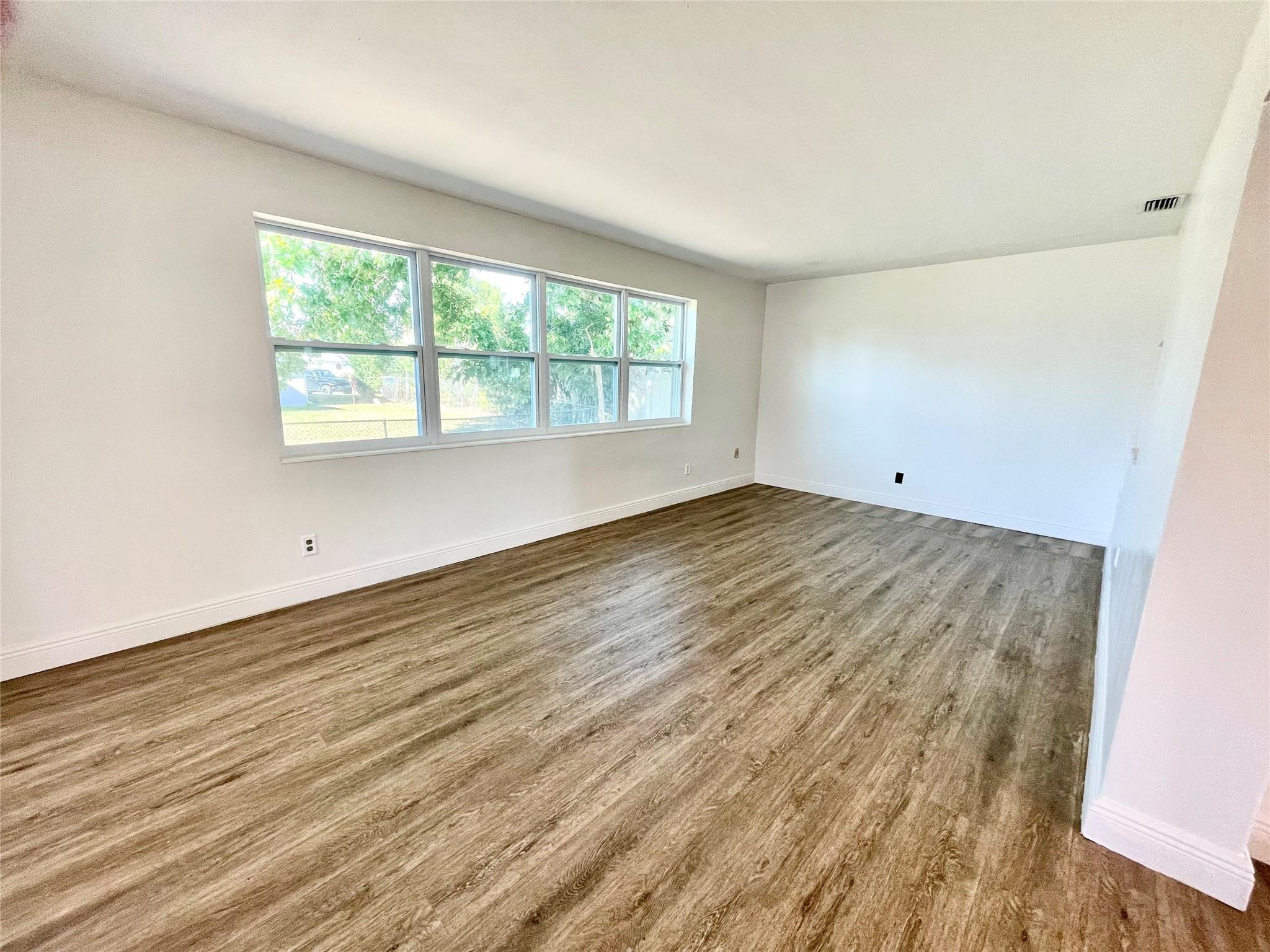 PASADENA LAKES - Residential Lease