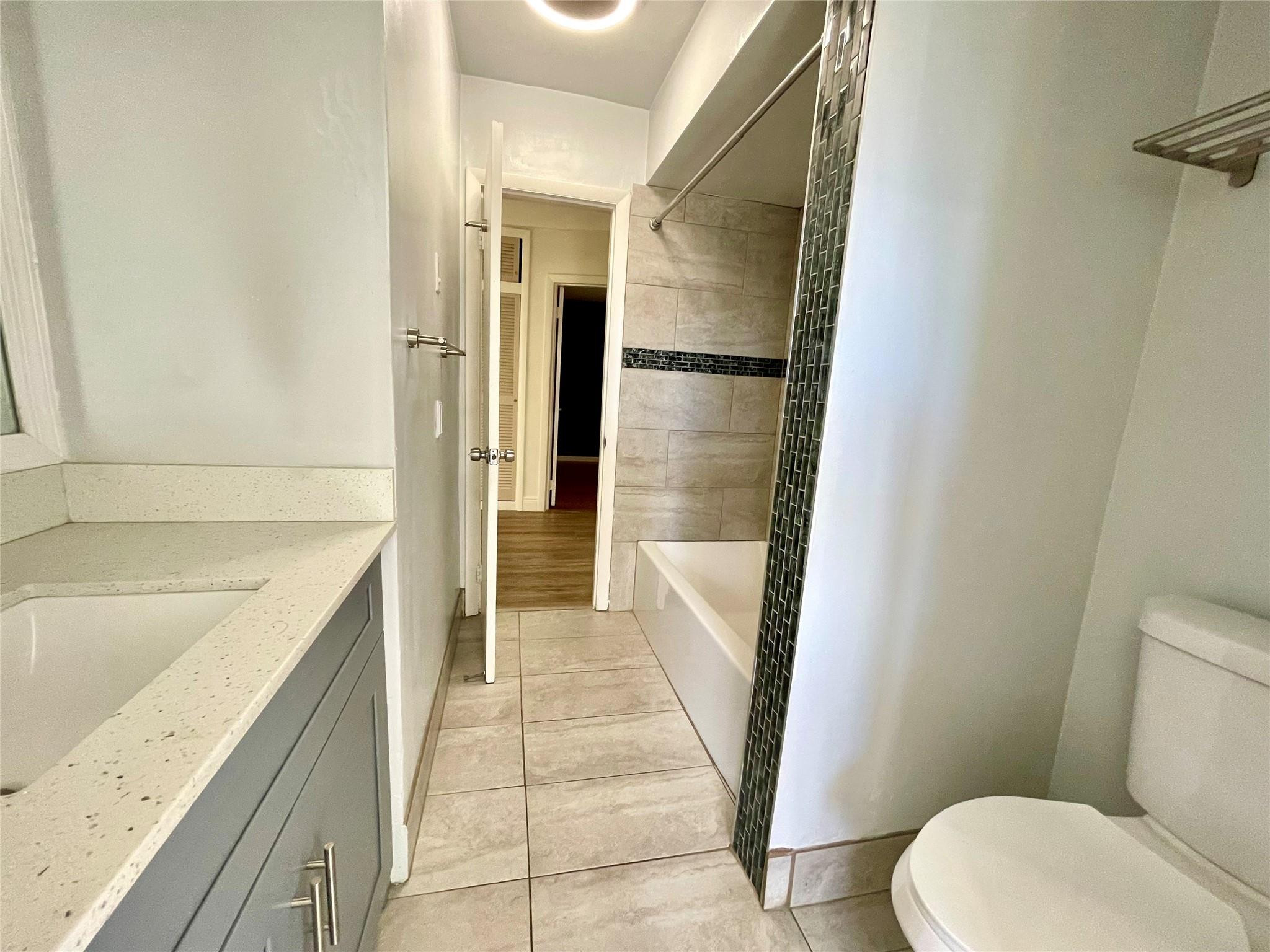 PASADENA LAKES - Residential Lease