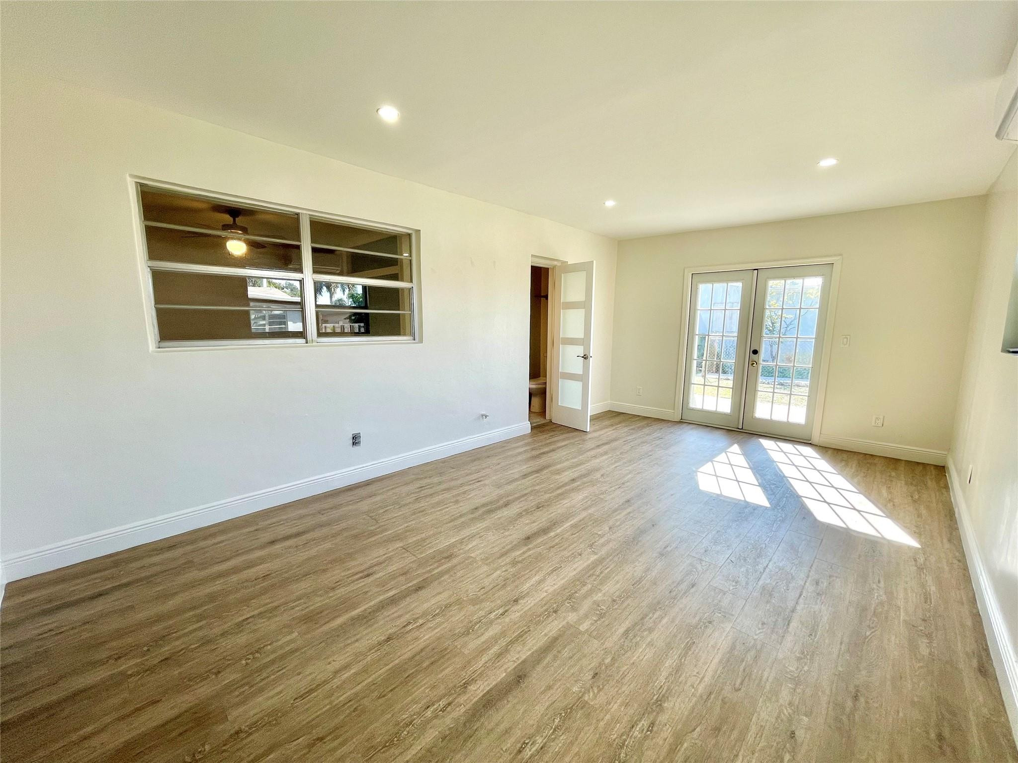 PASADENA LAKES - Residential Lease