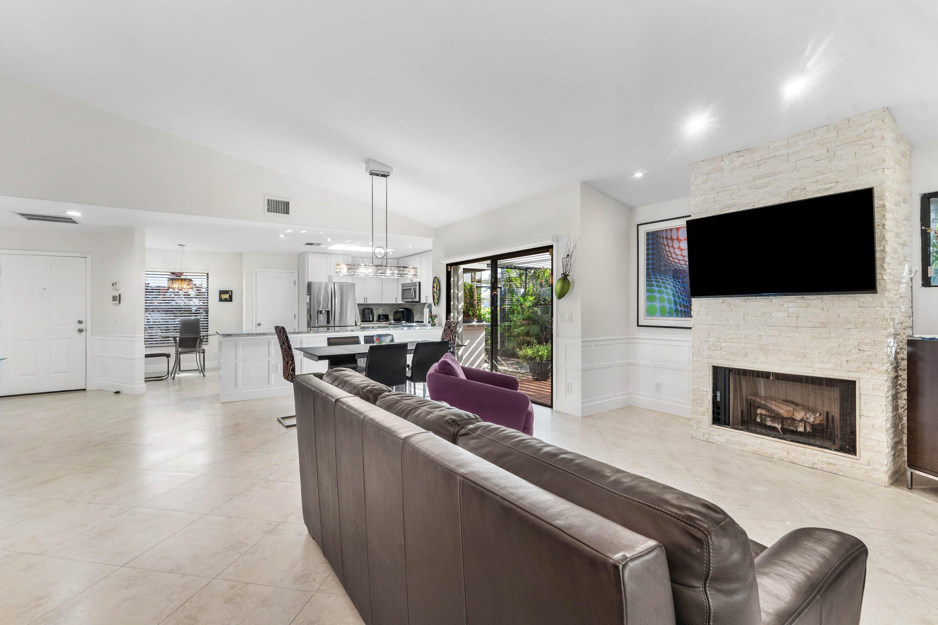 EASTPOINTE - Residential