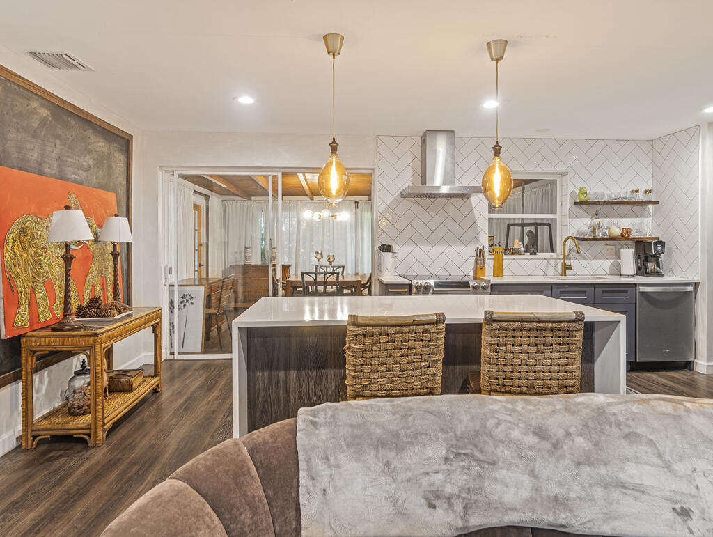 KELSEY CITY - Residential