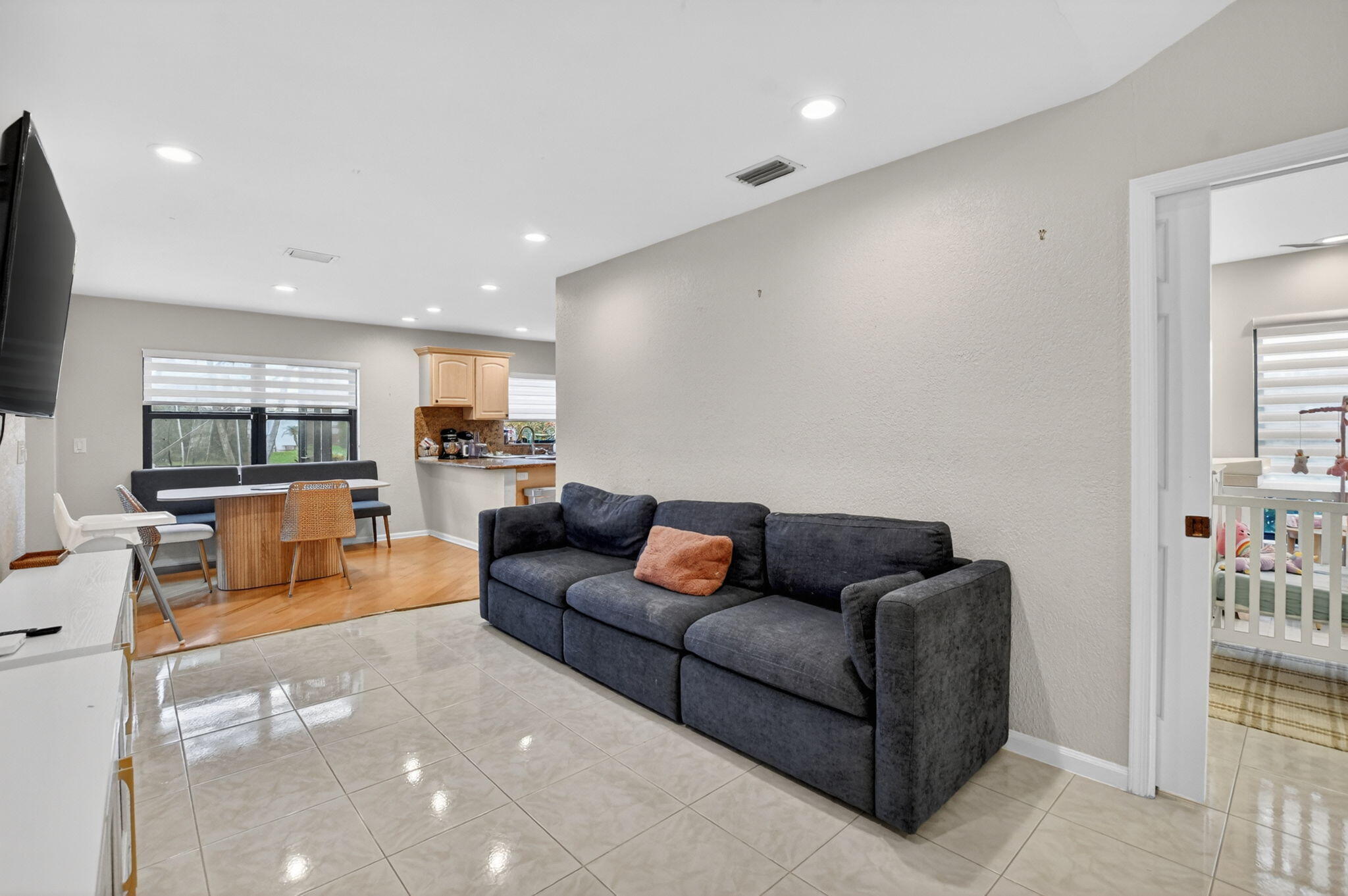BOCA GREENS 5 - Residential