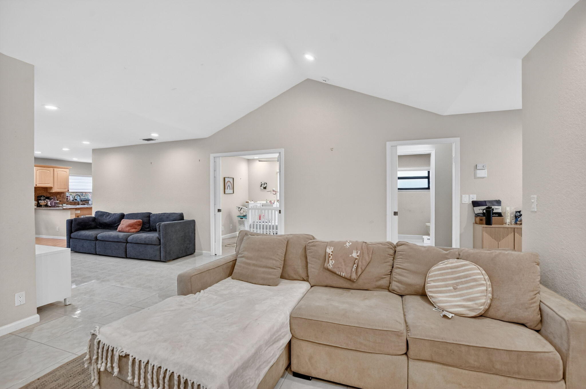 BOCA GREENS 5 - Residential