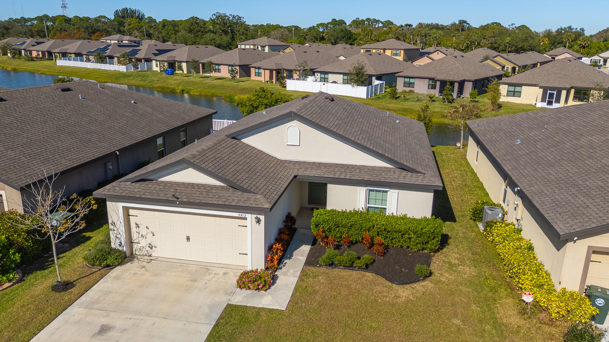 CELEBRATION POINTE - Residential