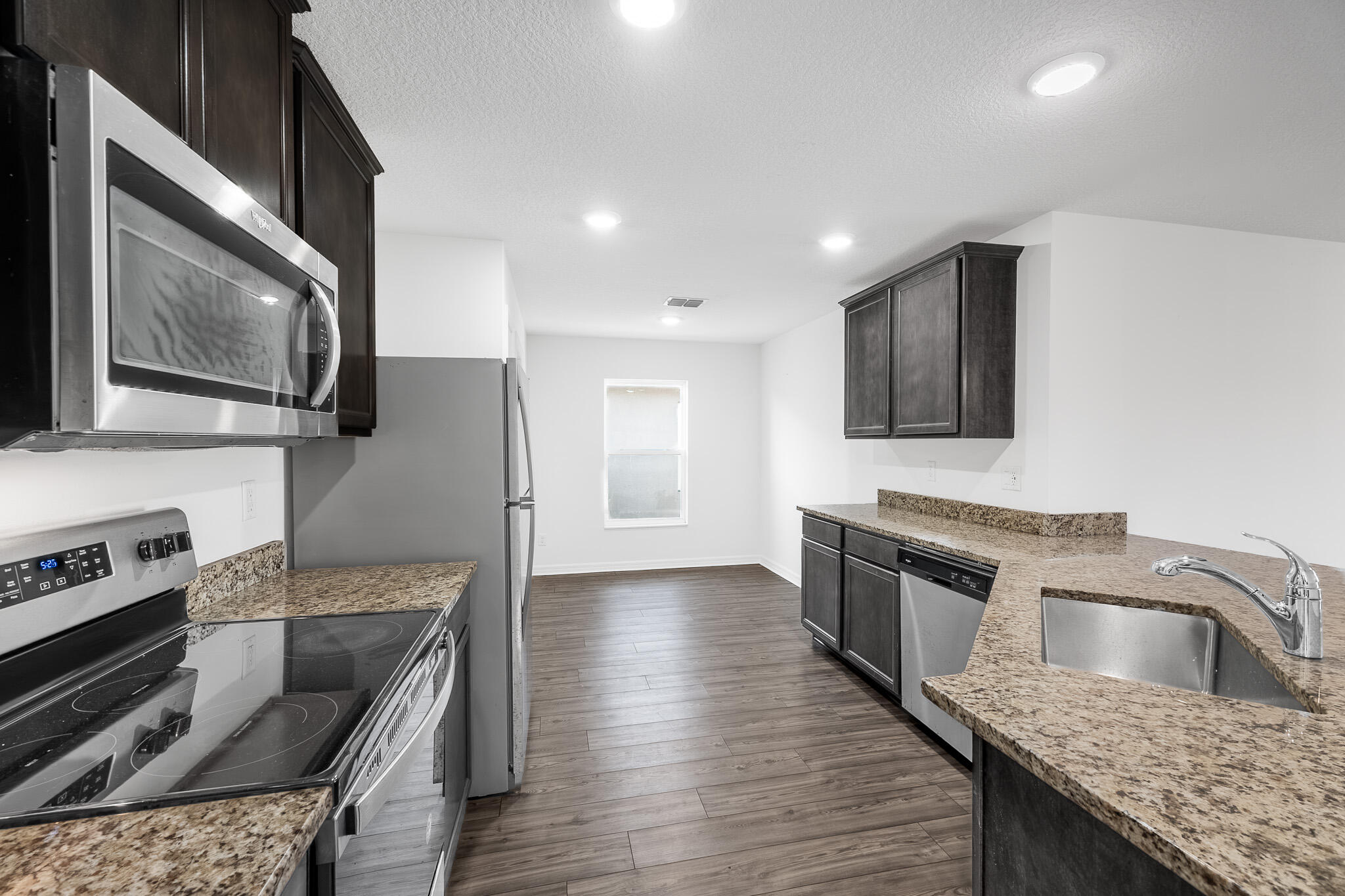 CELEBRATION POINTE - Residential