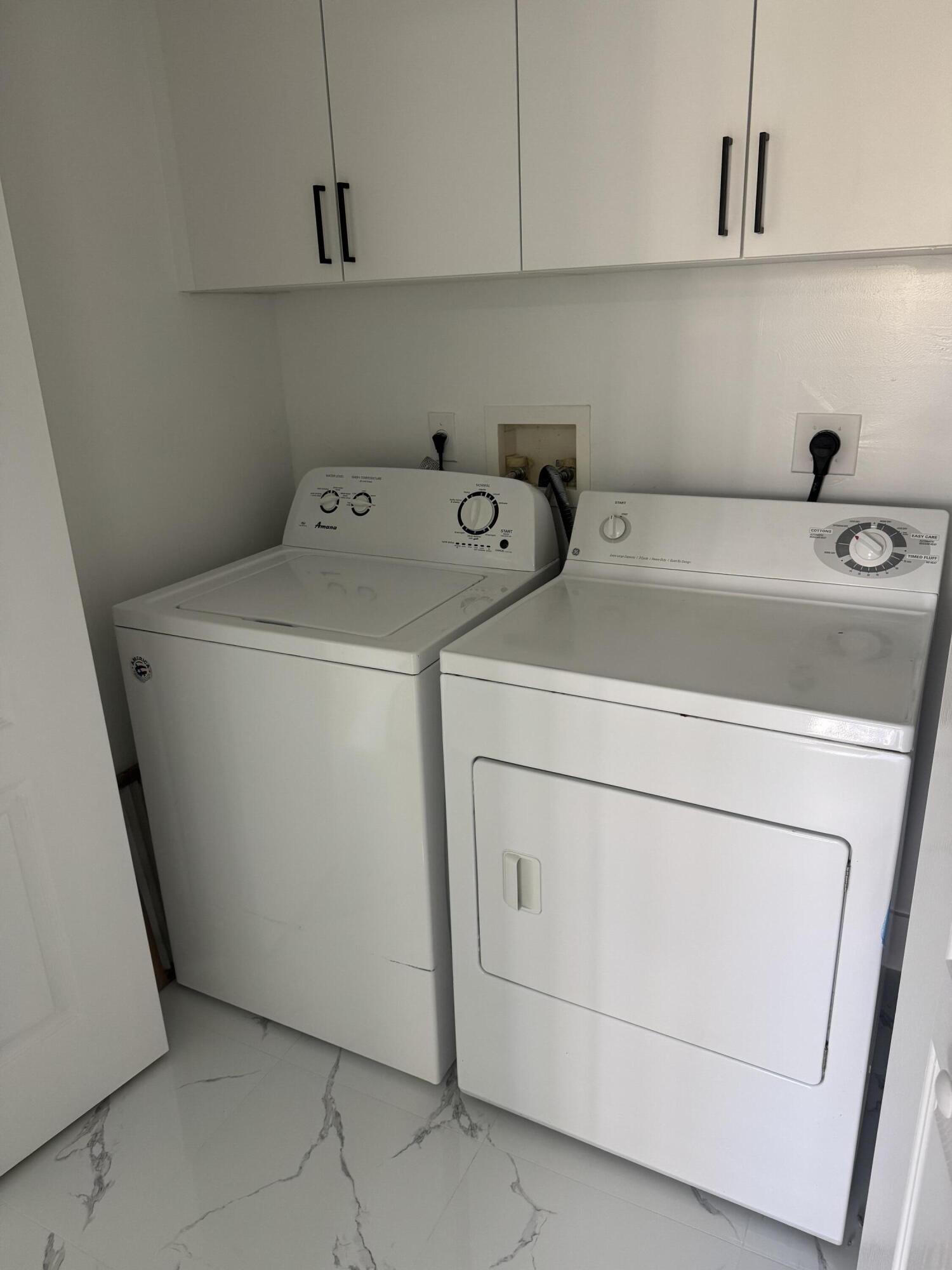 SOUTHAMPTON CONDOMINIUM H - Residential