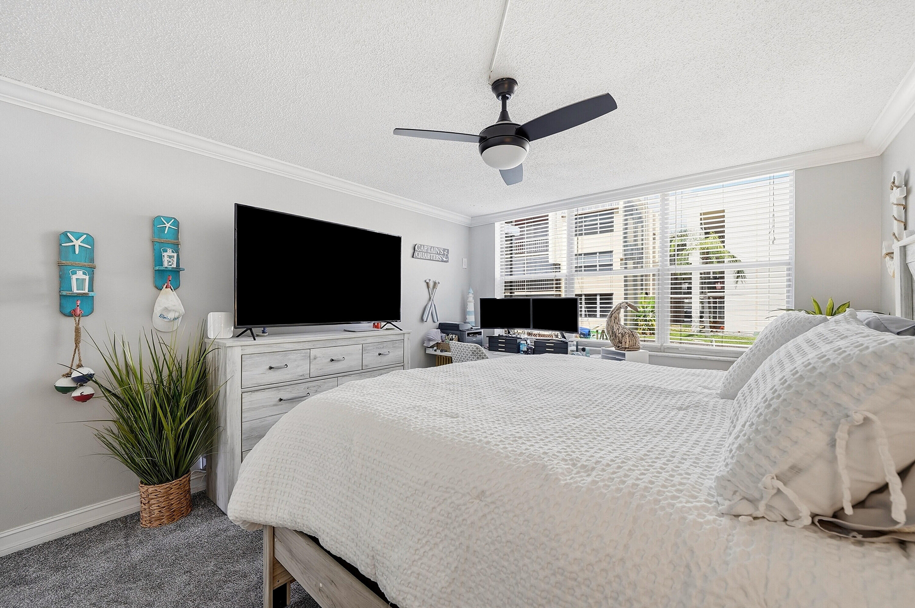 ISLAND CLUB FOUR CONDO - Residential