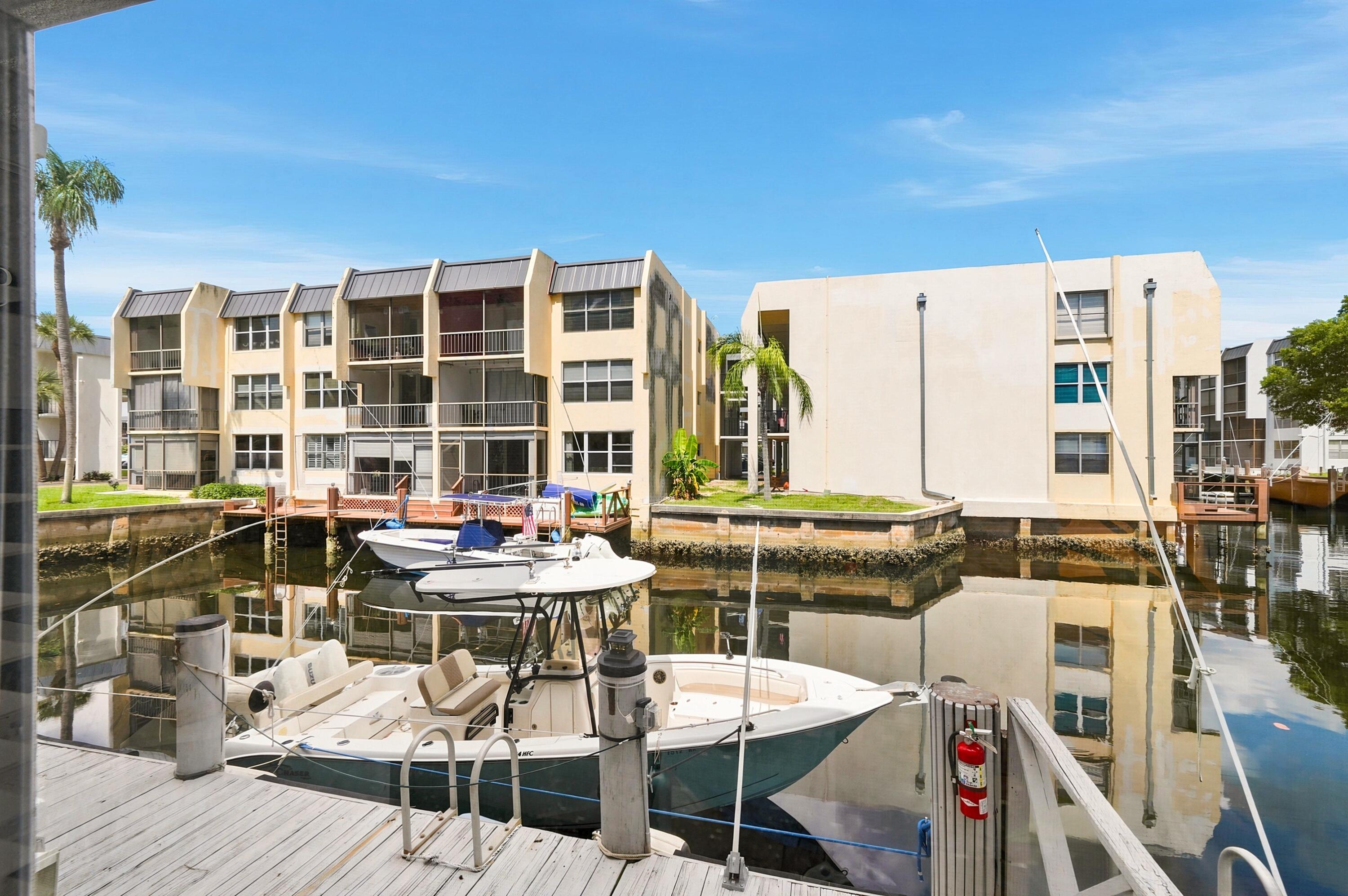 ISLAND CLUB FOUR CONDO - Residential