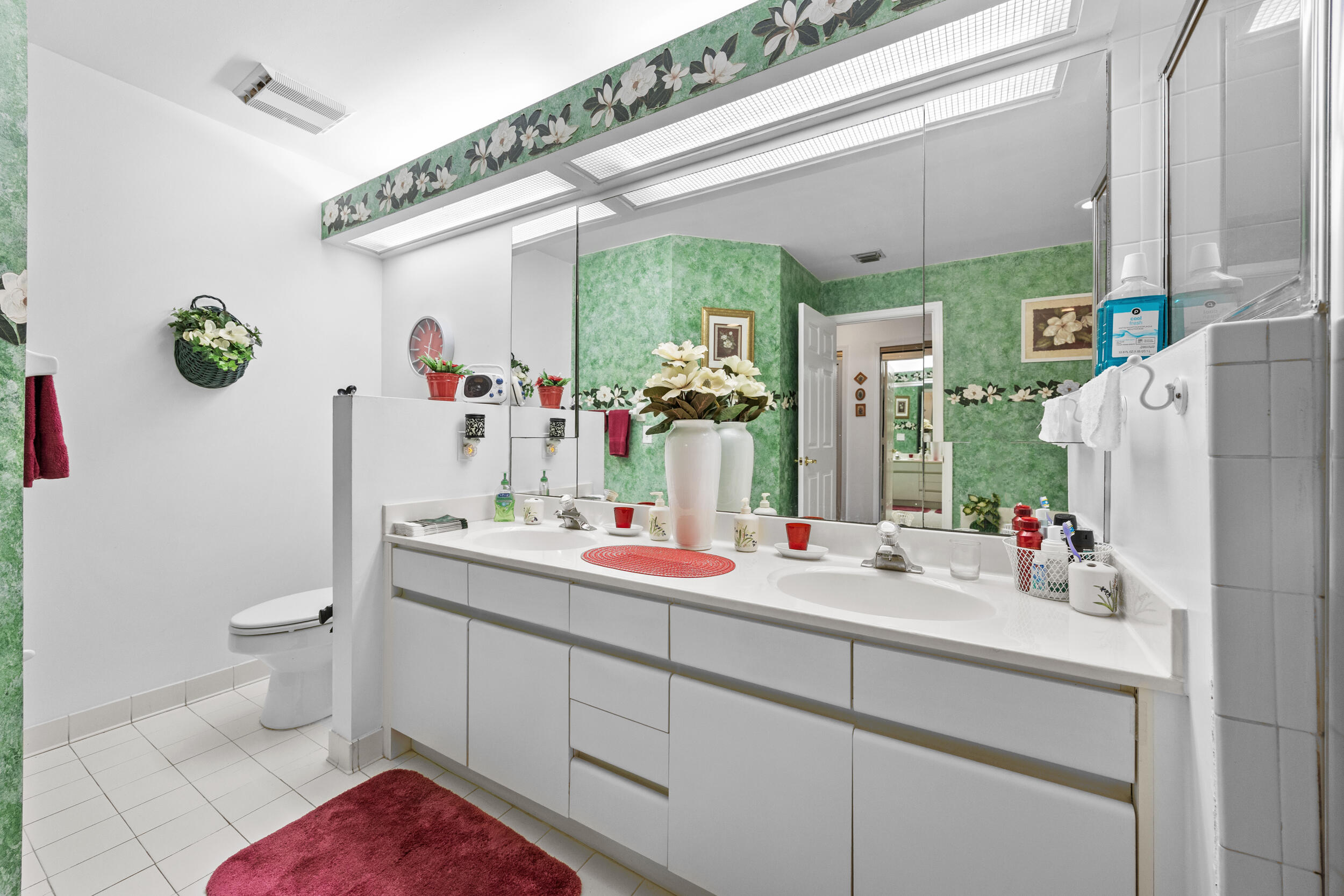 ST ANDREWS GLEN CONDO - Residential