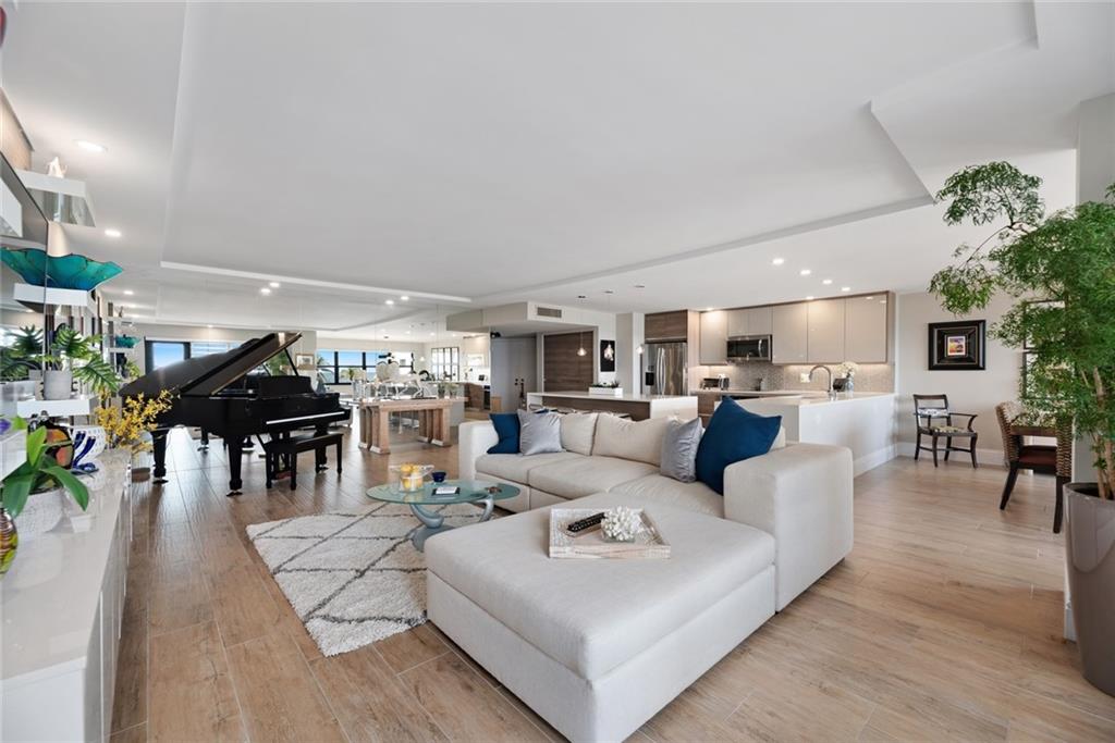 Hampton Beach Club - Residential