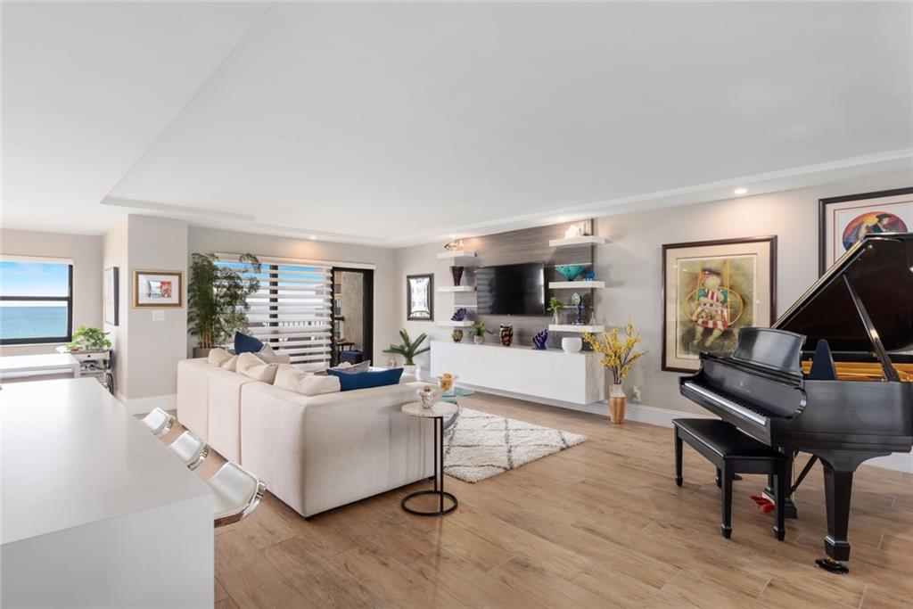 Hampton Beach Club - Residential