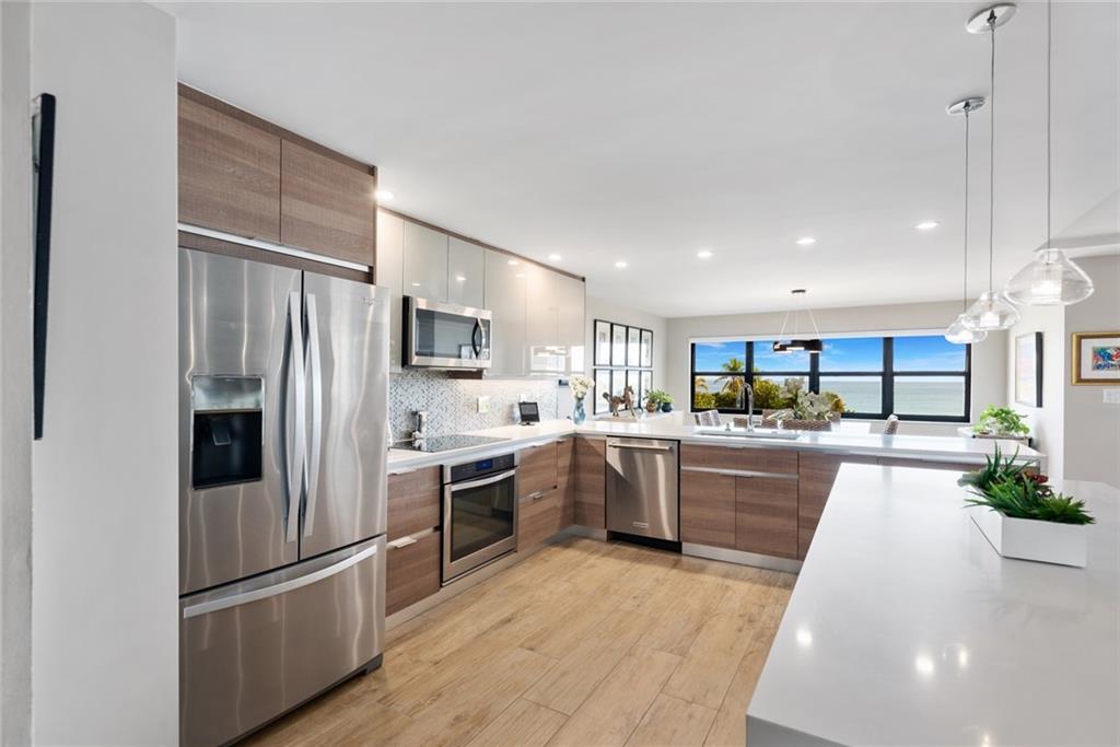 Hampton Beach Club - Residential