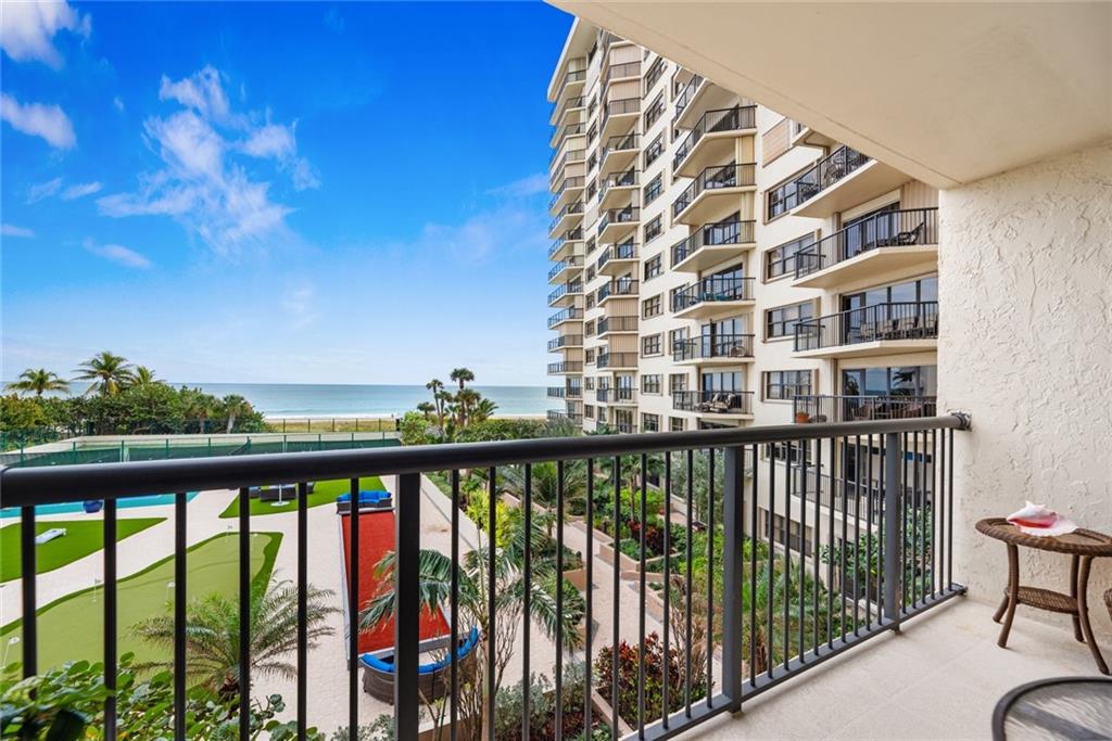 Hampton Beach Club - Residential