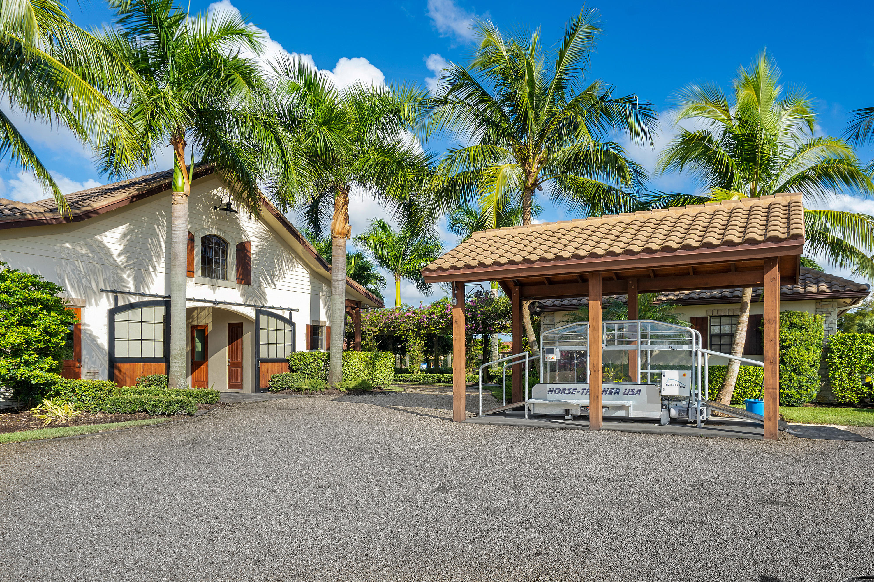 PALM BEACH POINT - Residential