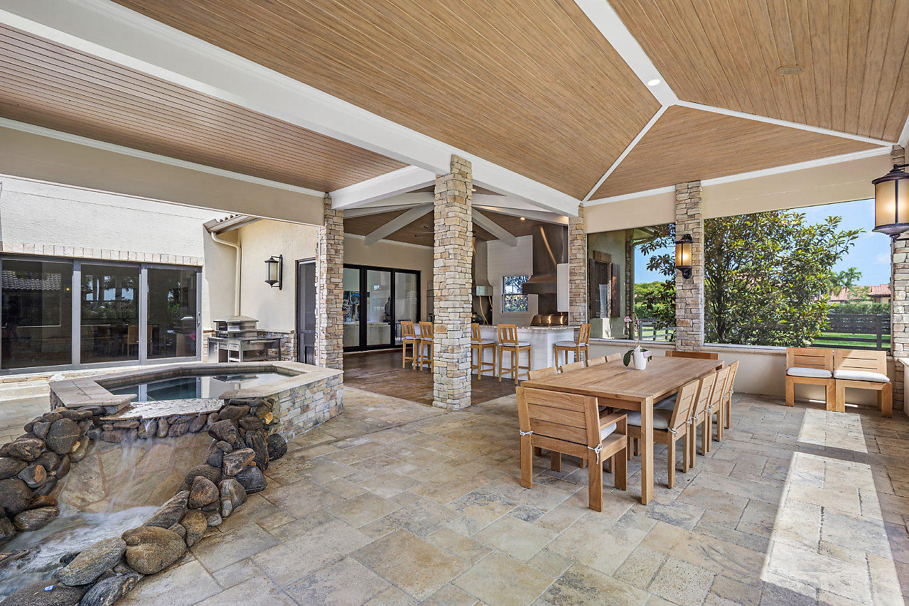 PALM BEACH POINT - Residential