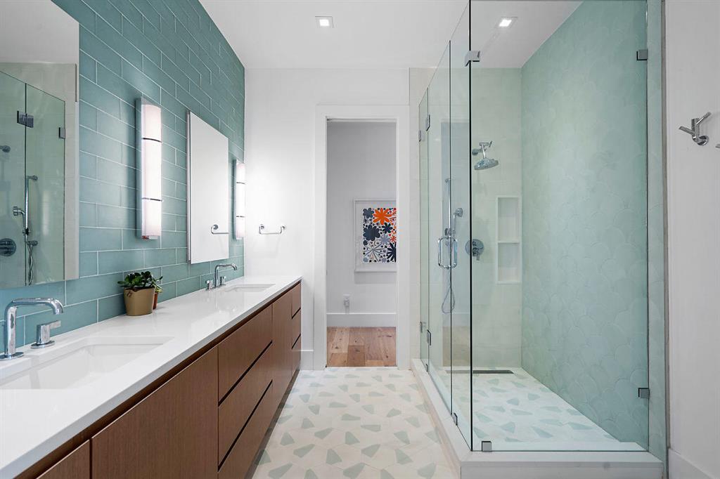 PALM BEACH POINT - Residential