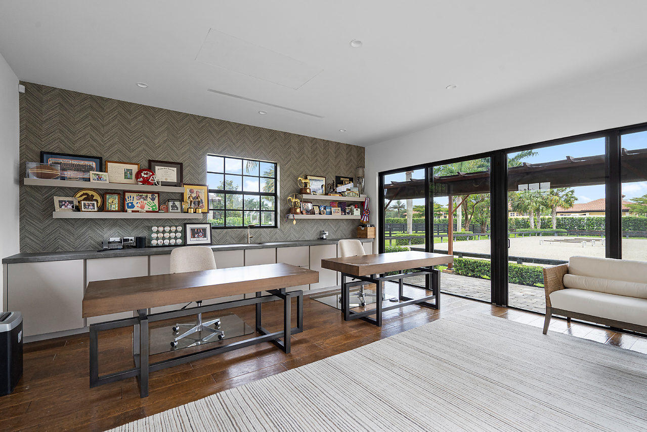 PALM BEACH POINT - Residential