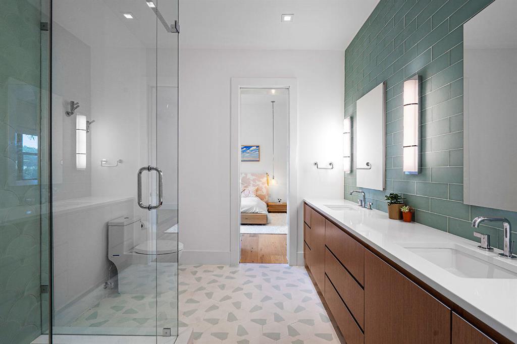 PALM BEACH POINT - Residential
