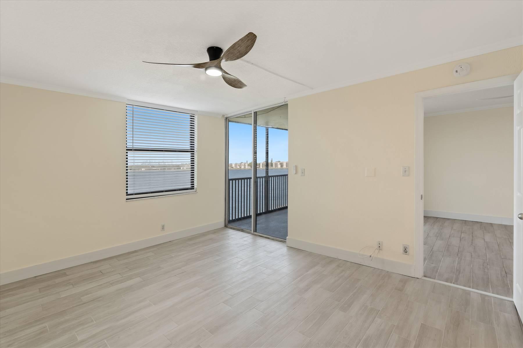 LAKE EMERALD CONDOMINIUM NO SIX - Residential