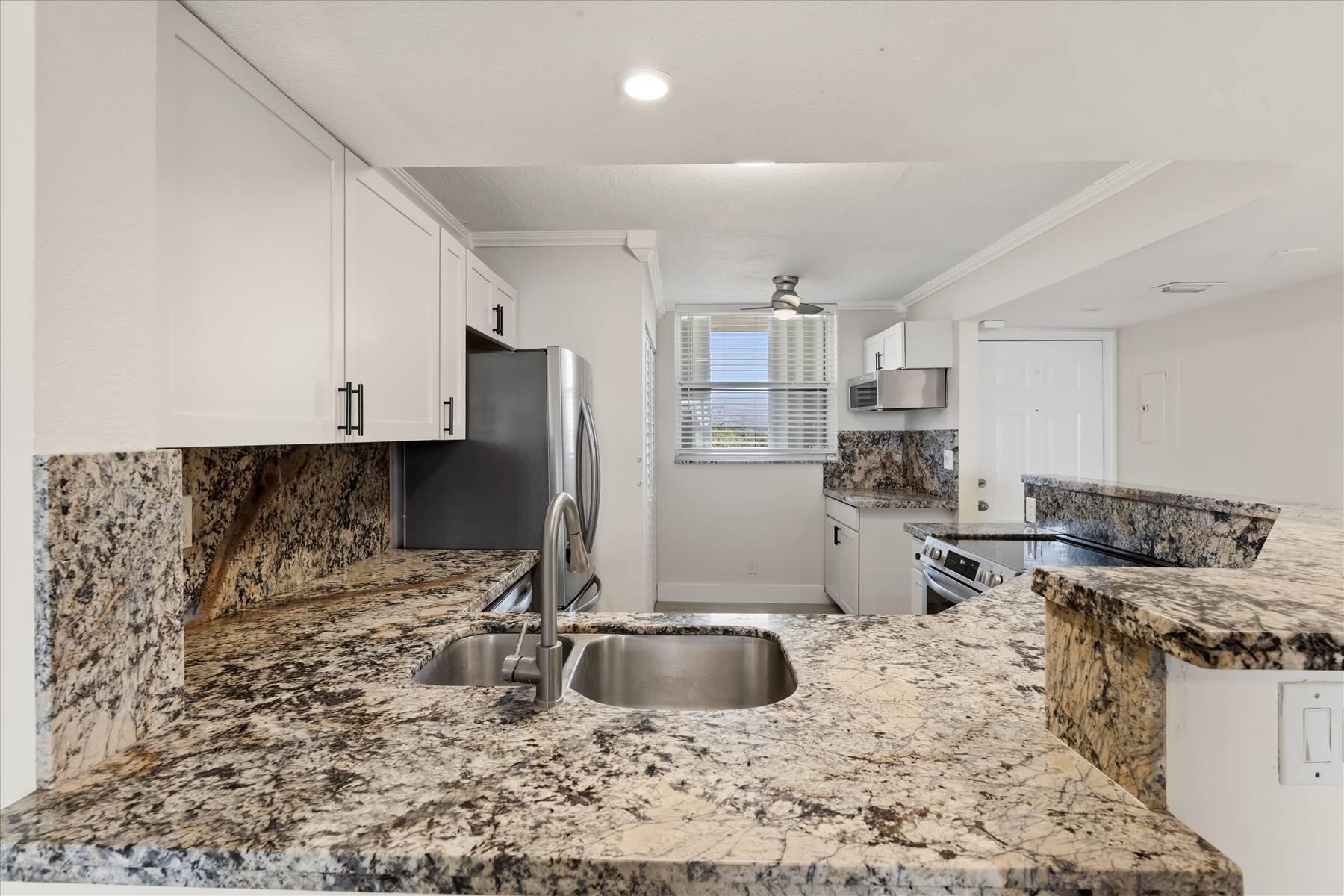 LAKE EMERALD CONDOMINIUM NO SIX - Residential