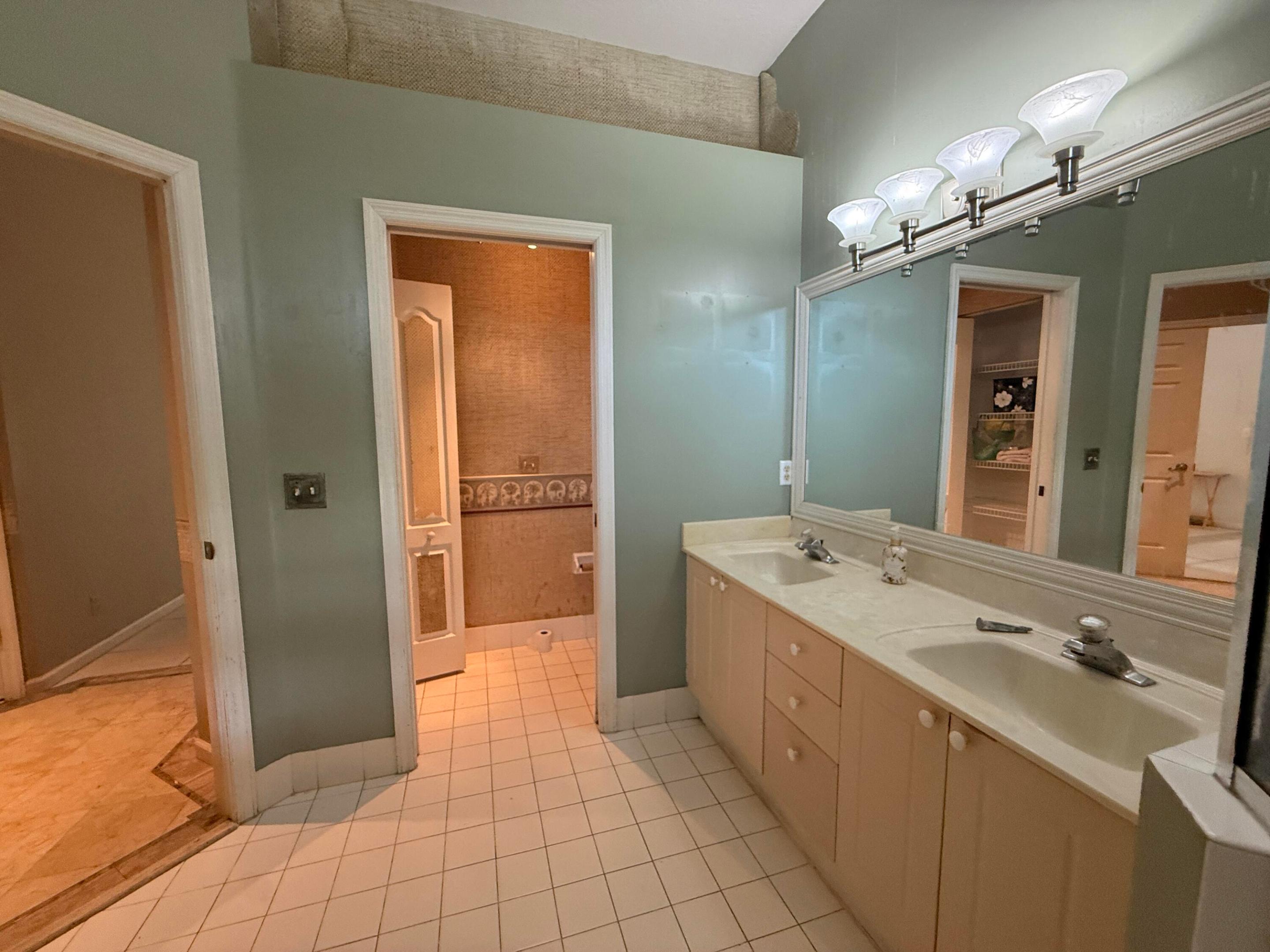 WEST PALM BEACH Ms Montas Worker Pender - Residential
