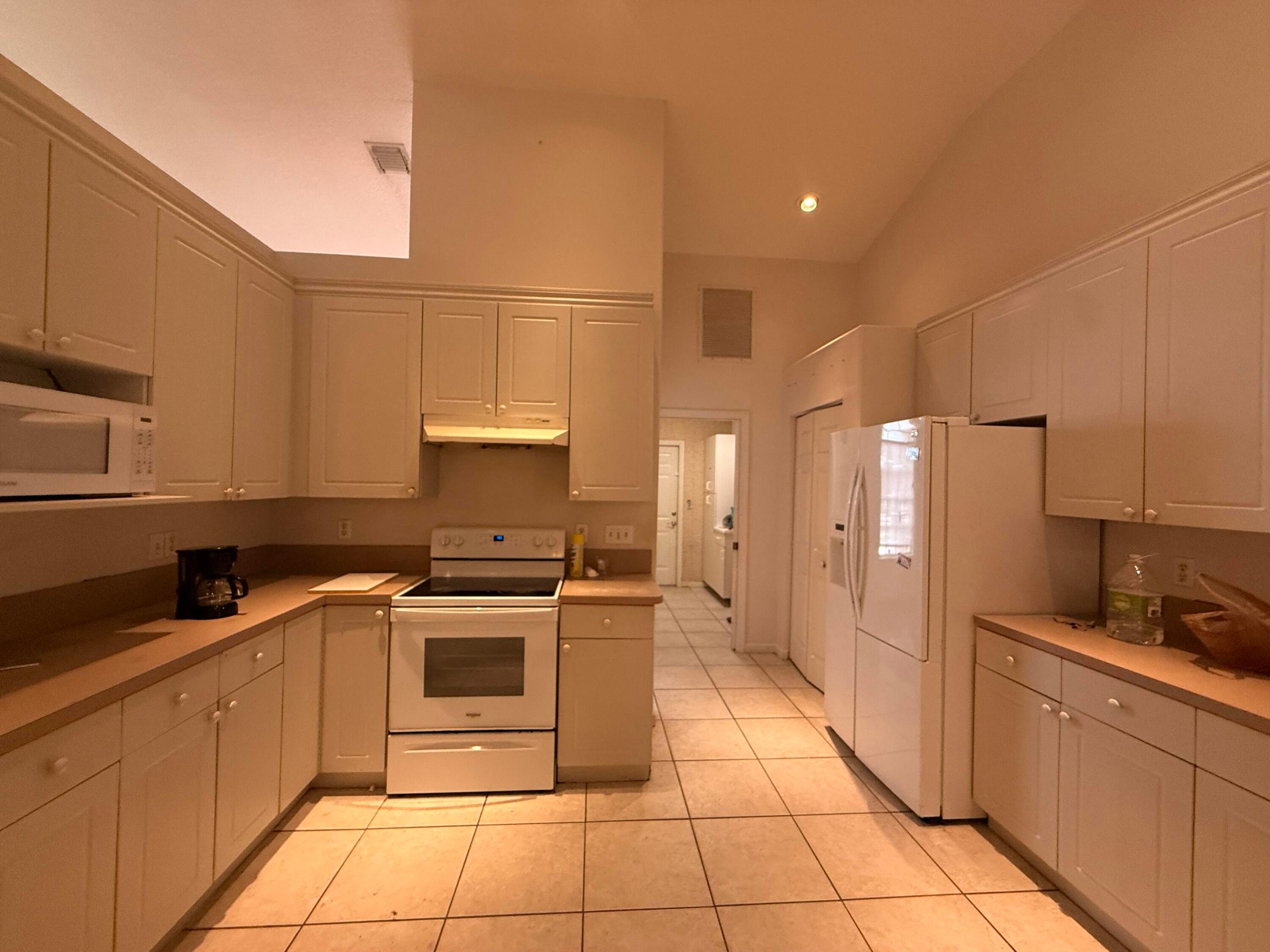 WEST PALM BEACH Ms Montas Worker Pender - Residential