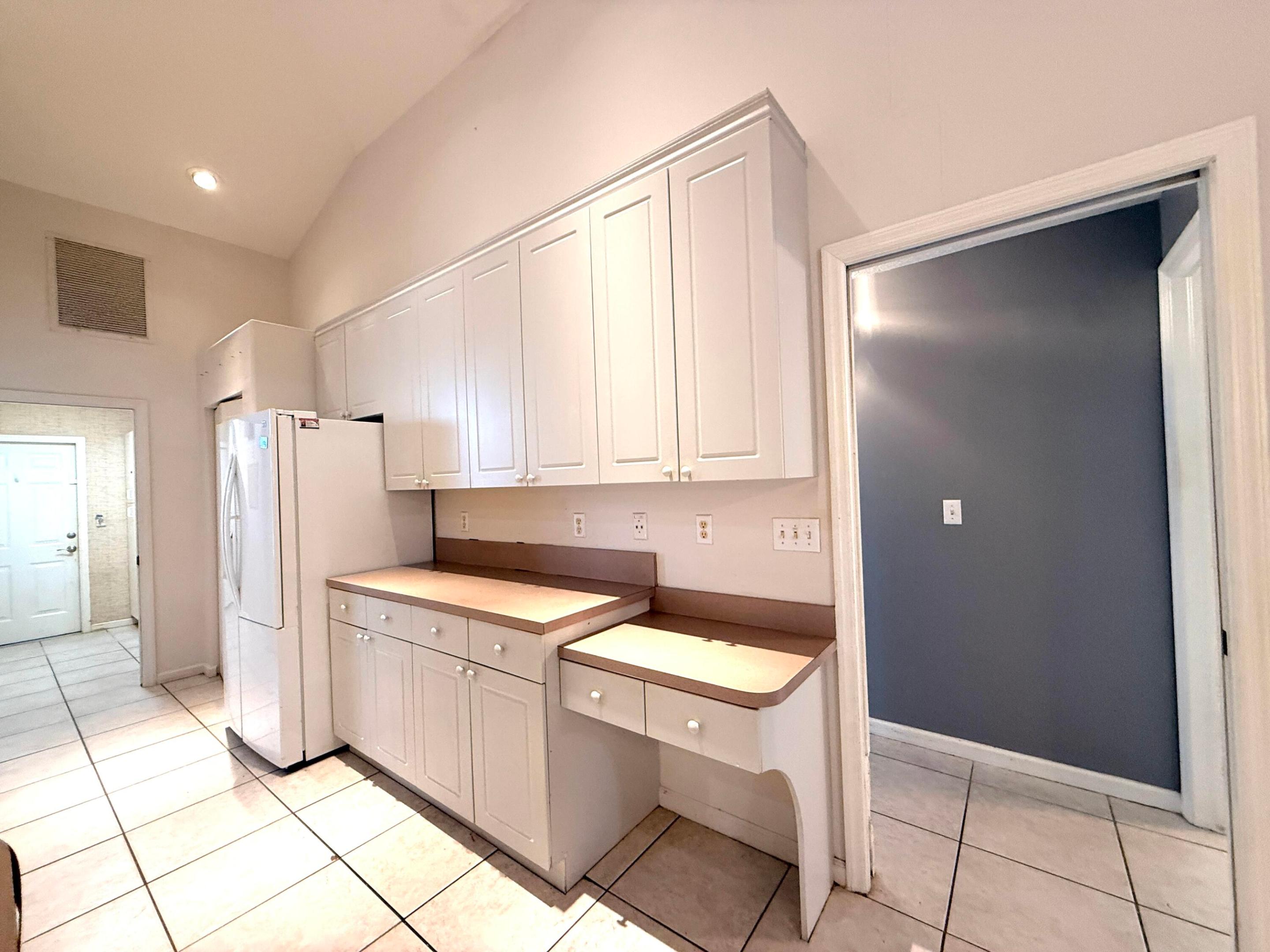 WEST PALM BEACH Ms Montas Worker Pender - Residential