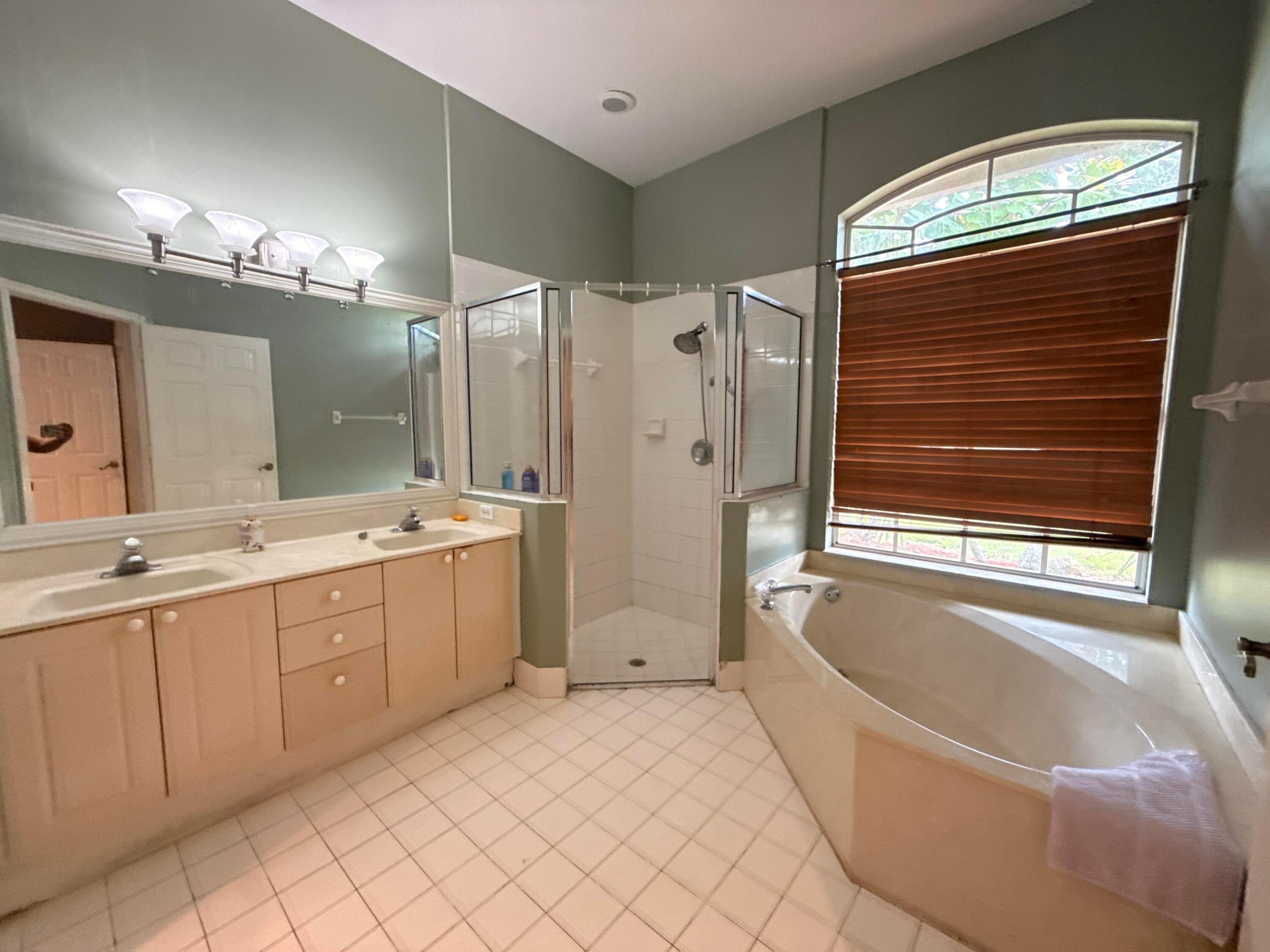 WEST PALM BEACH Ms Montas Worker Pender - Residential