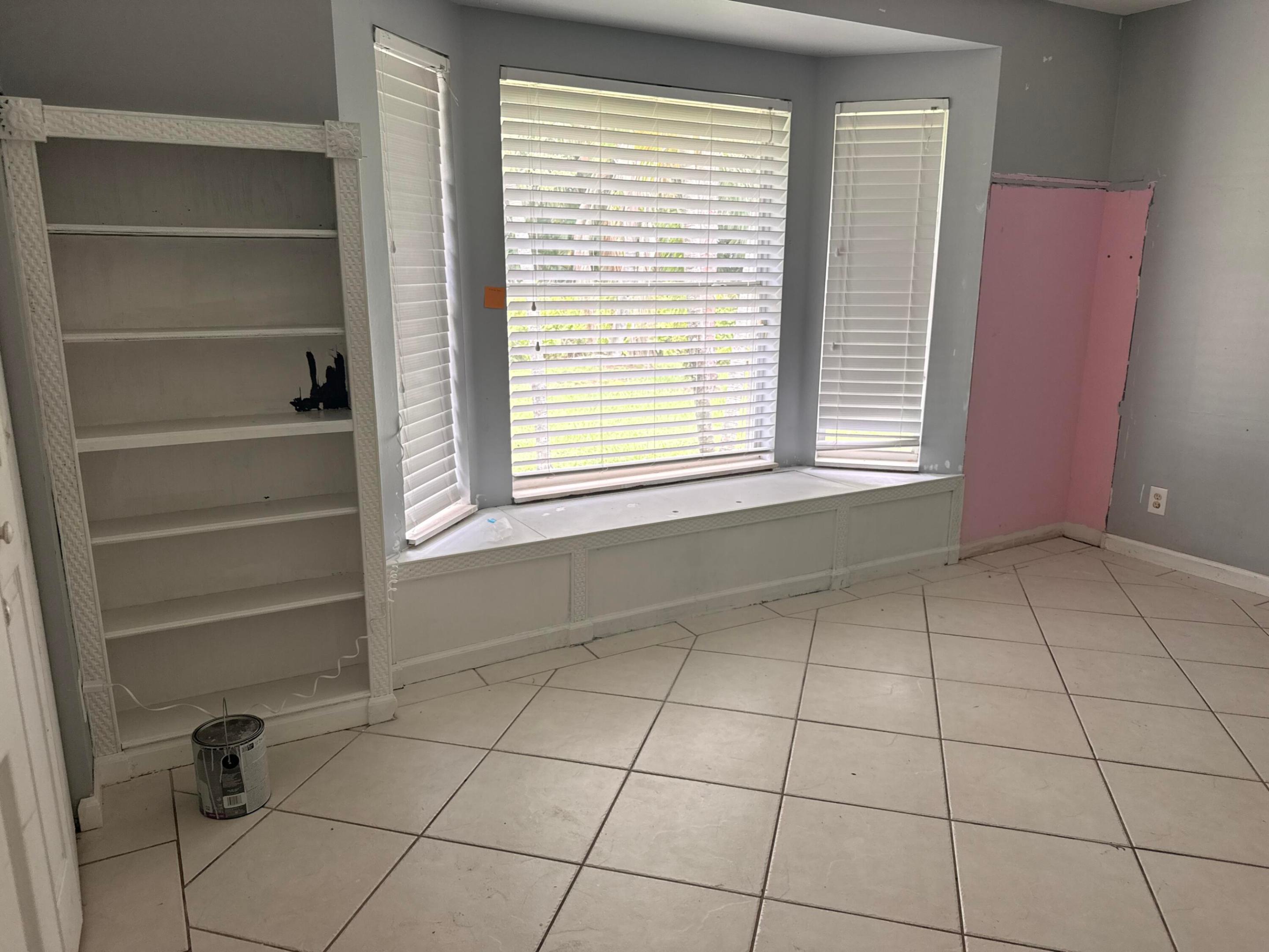 WEST PALM BEACH Ms Montas Worker Pender - Residential