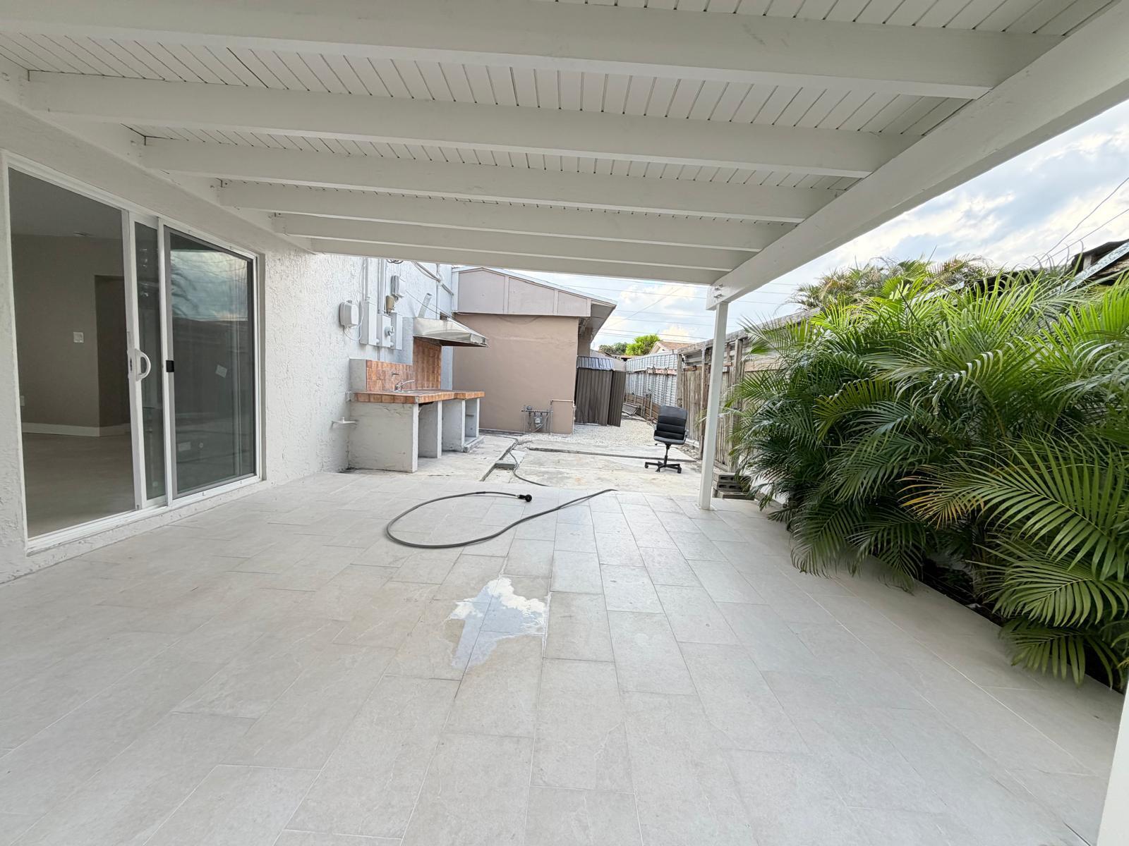 RESUB OF FAWSIDE GDN ESTATES - Residential Lease