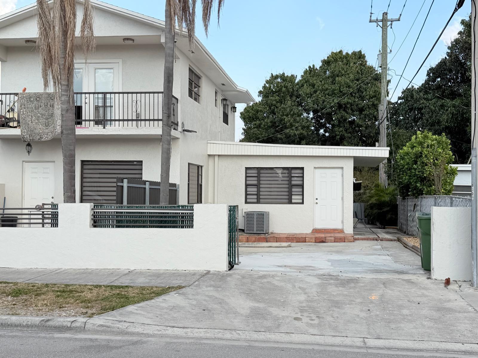 RESUB OF FAWSIDE GDN ESTATES - Residential Lease