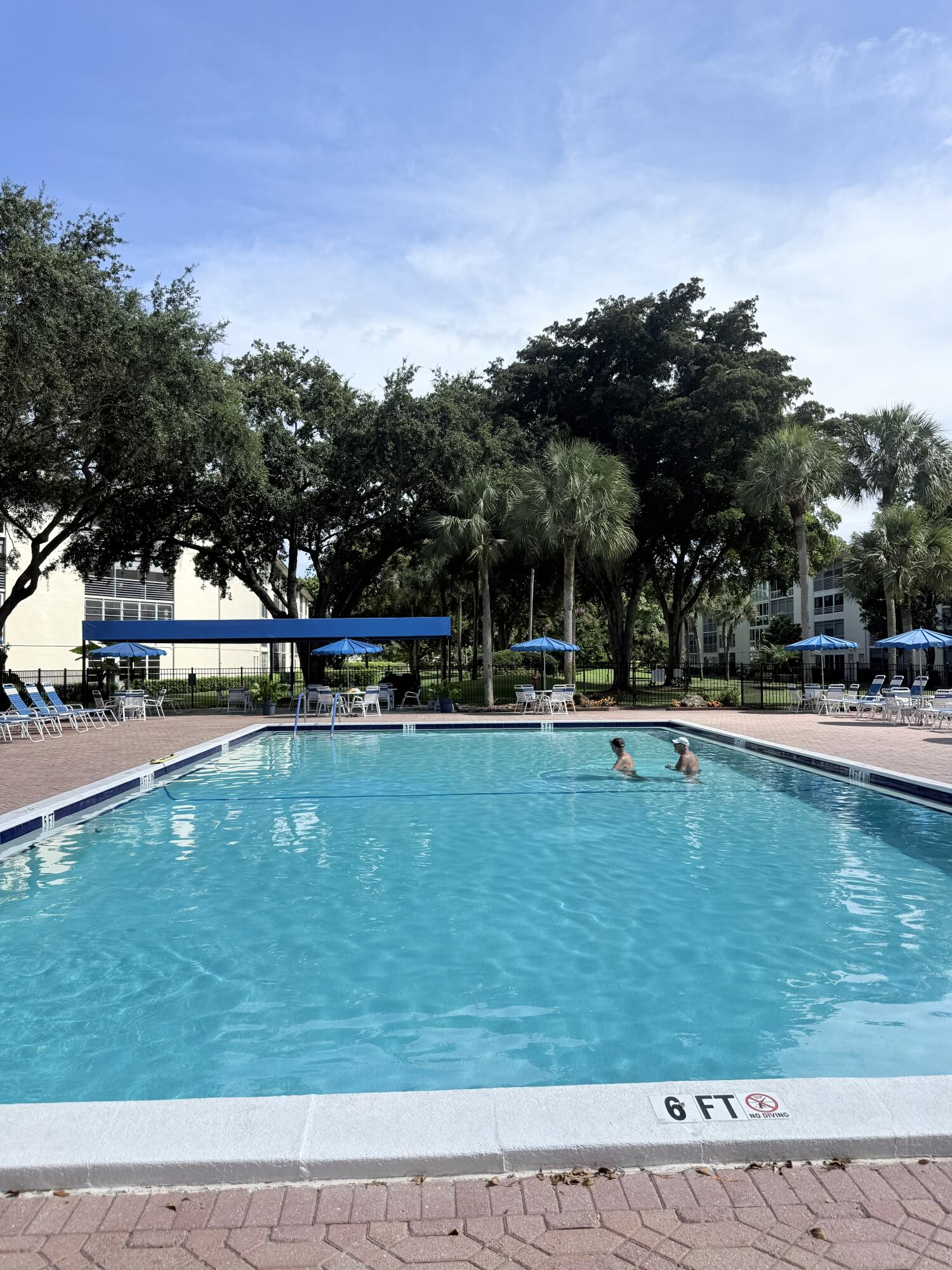 LUCAYA VILLAGE 1-B CONDO - Residential