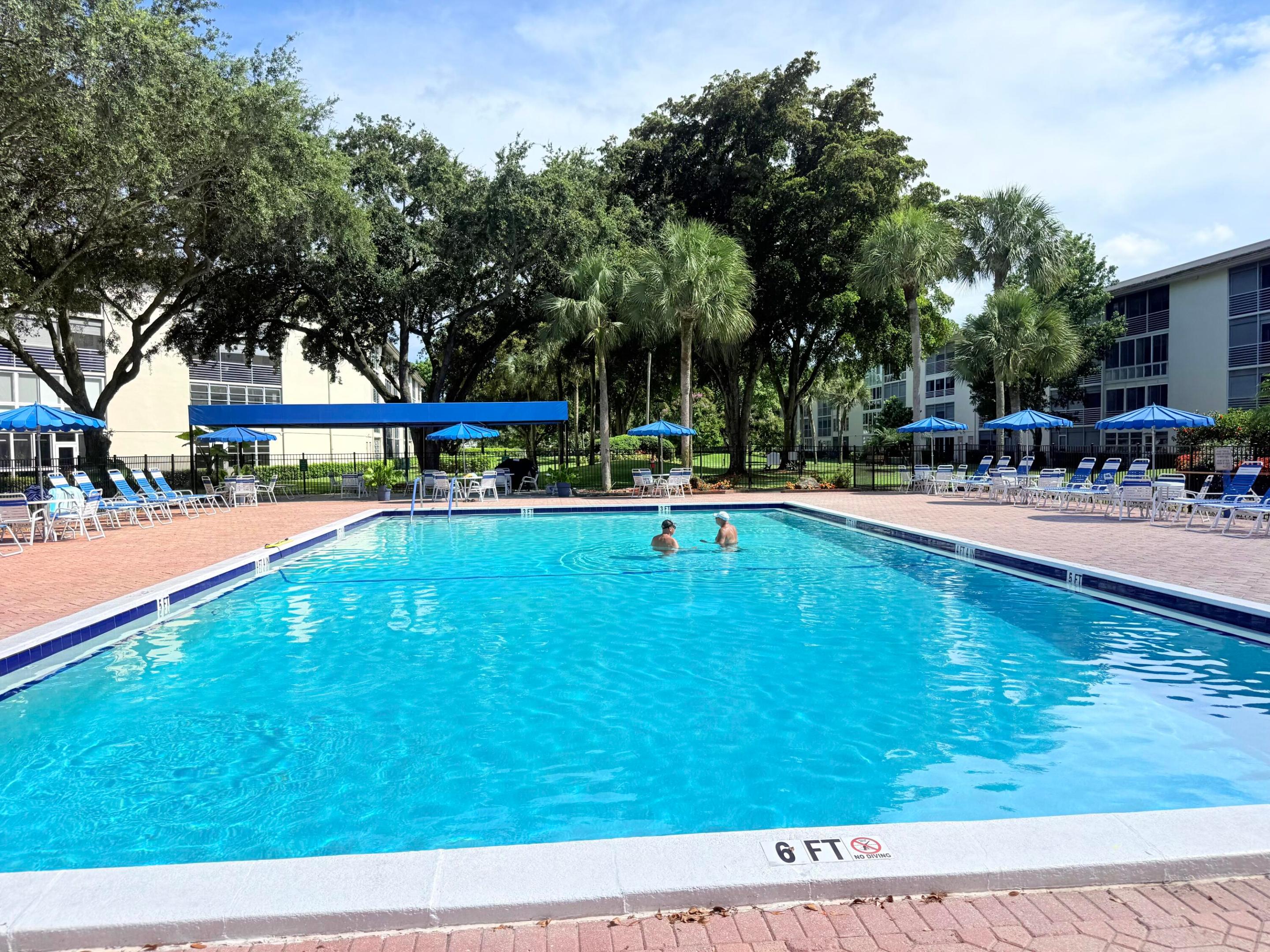 LUCAYA VILLAGE 1-B CONDO - Residential