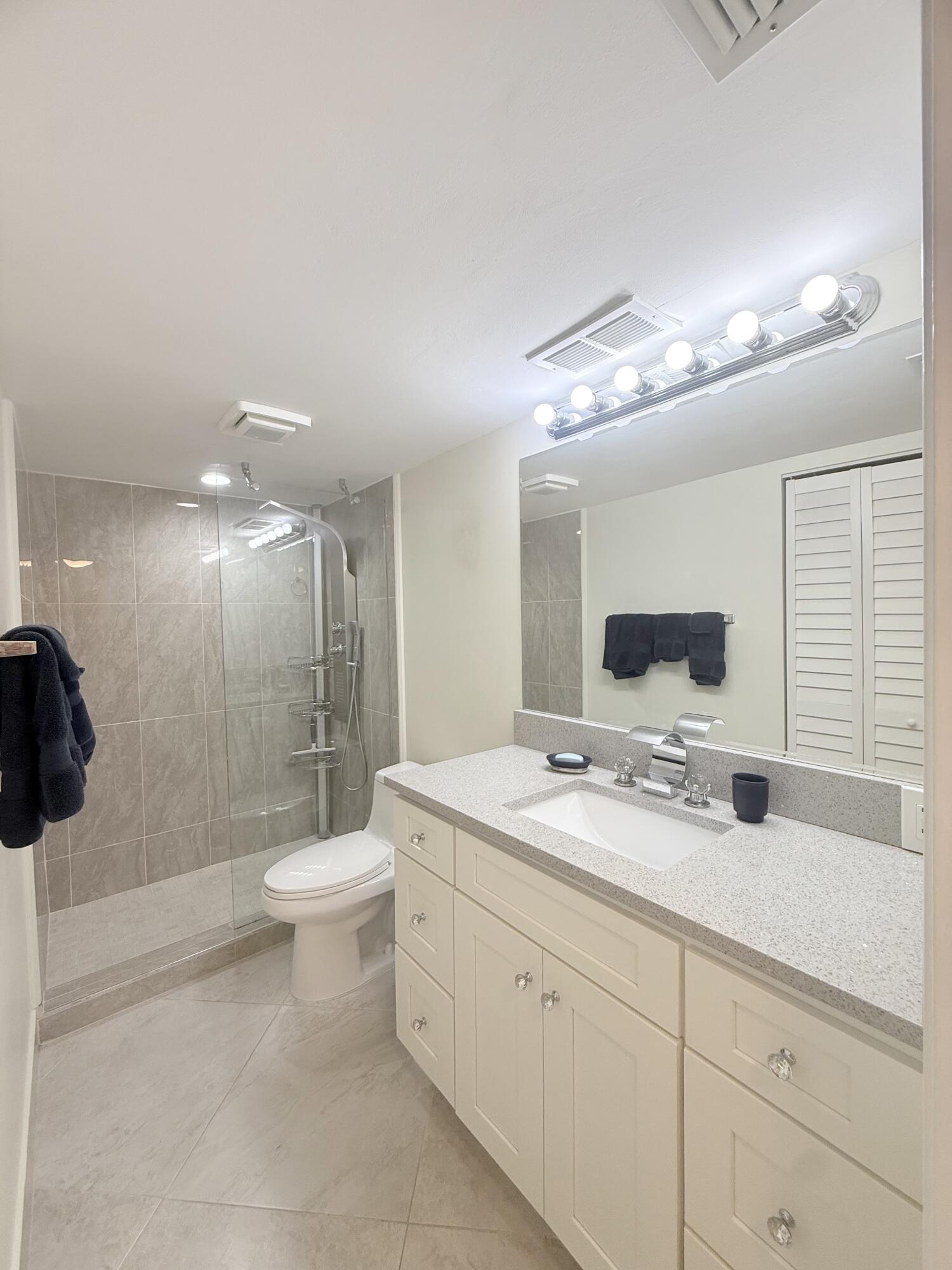 LUCAYA VILLAGE 1-B CONDO - Residential