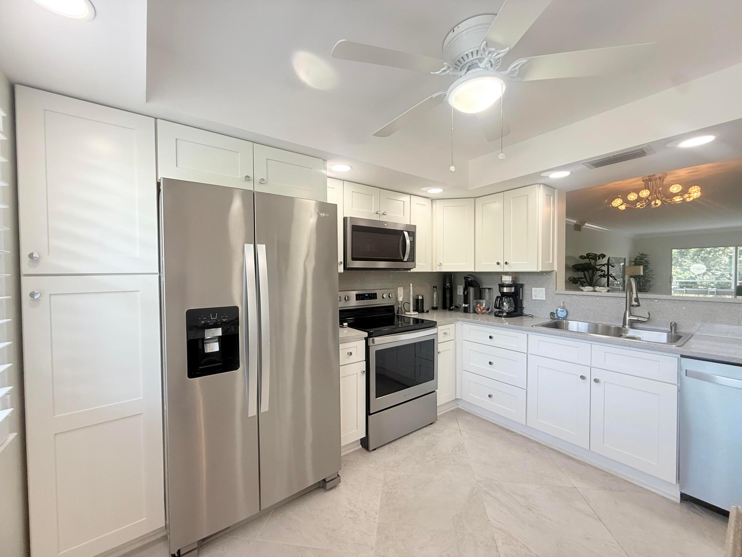LUCAYA VILLAGE 1-B CONDO - Residential
