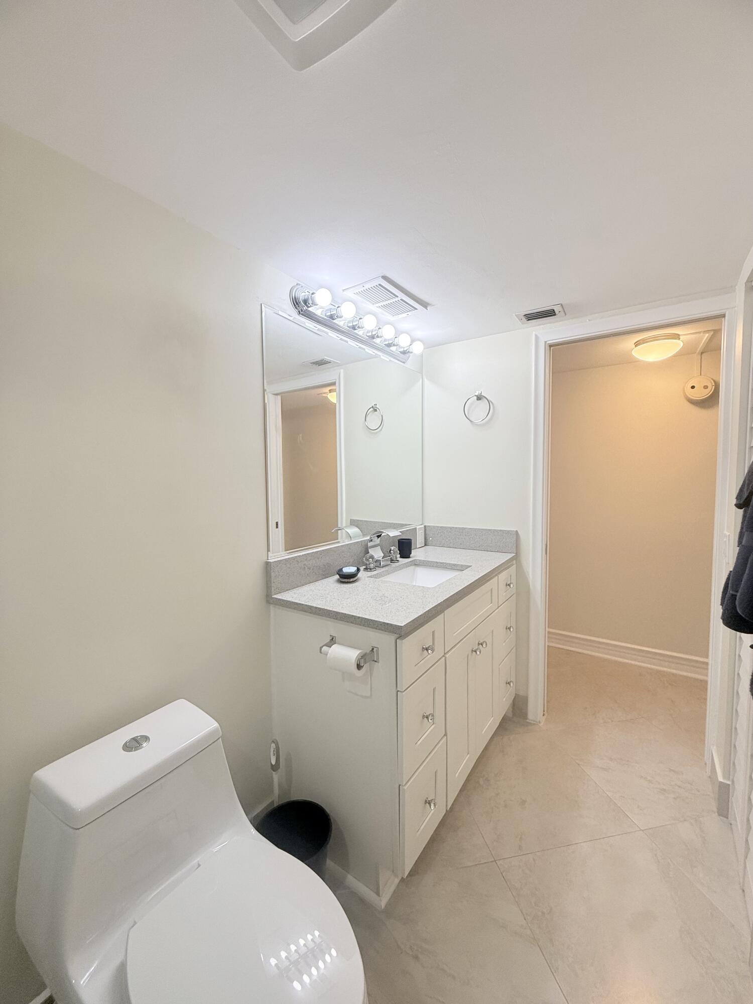 LUCAYA VILLAGE 1-B CONDO - Residential